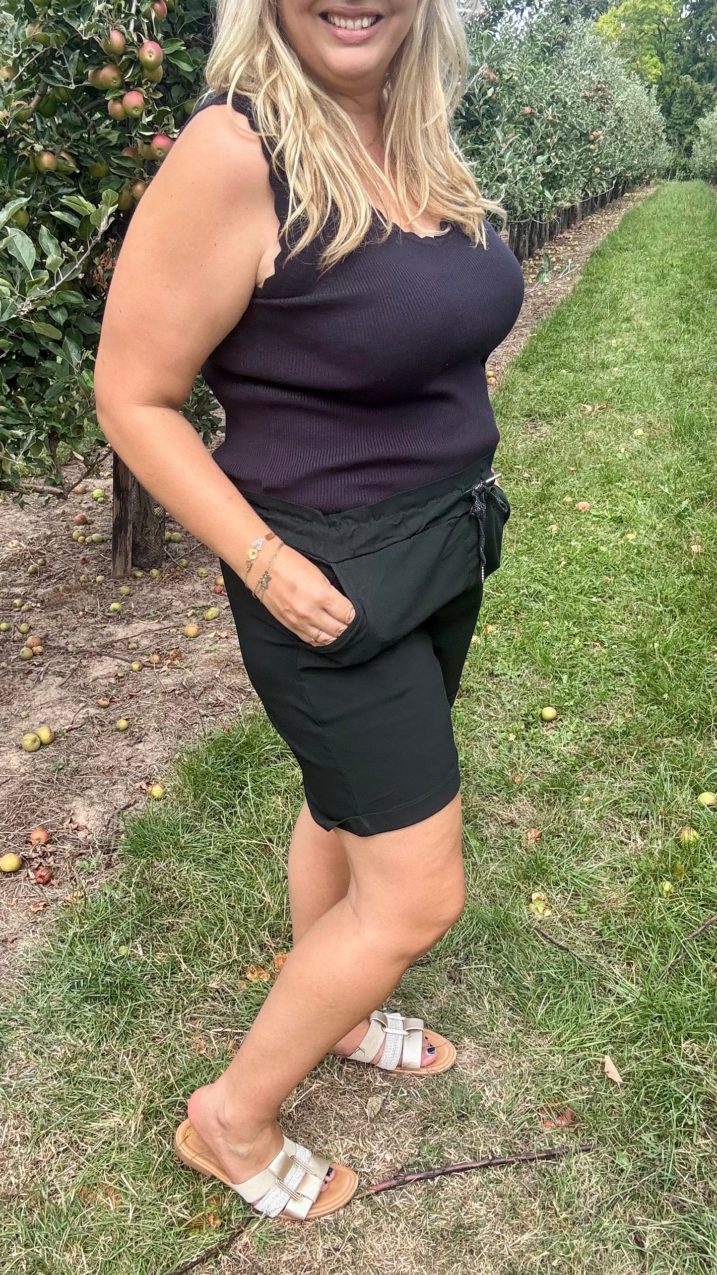 Meggie short - zwart
