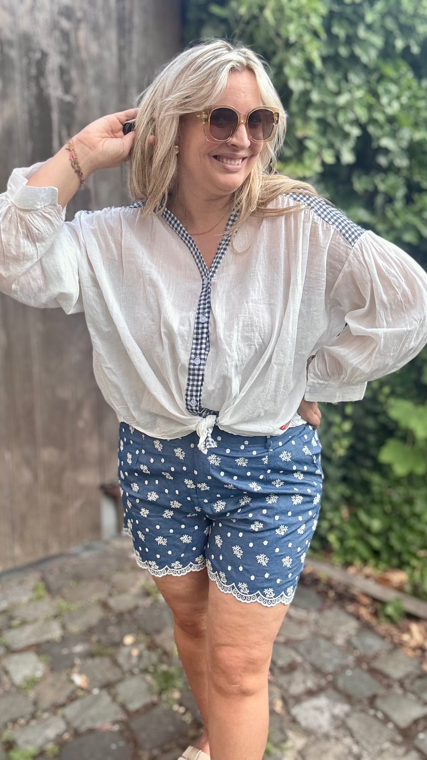 Blue shoulder breeze blouse