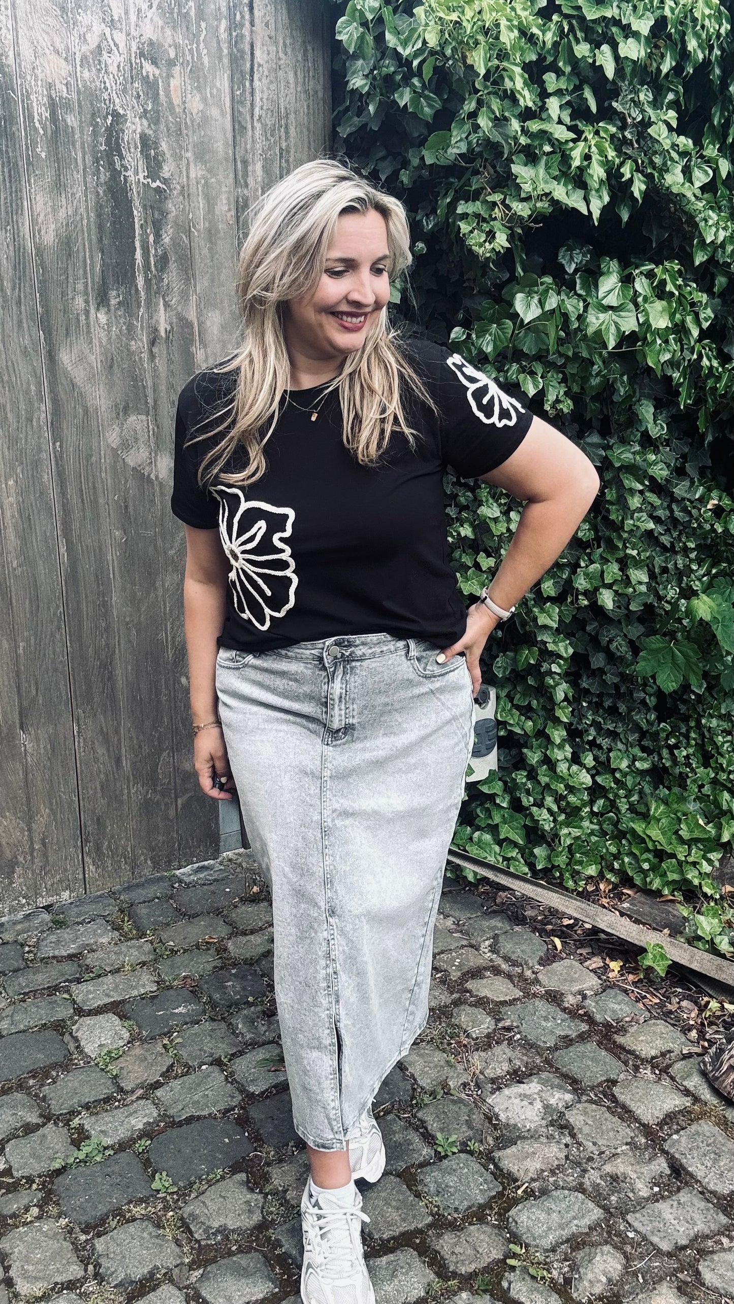 Flora T-shirt