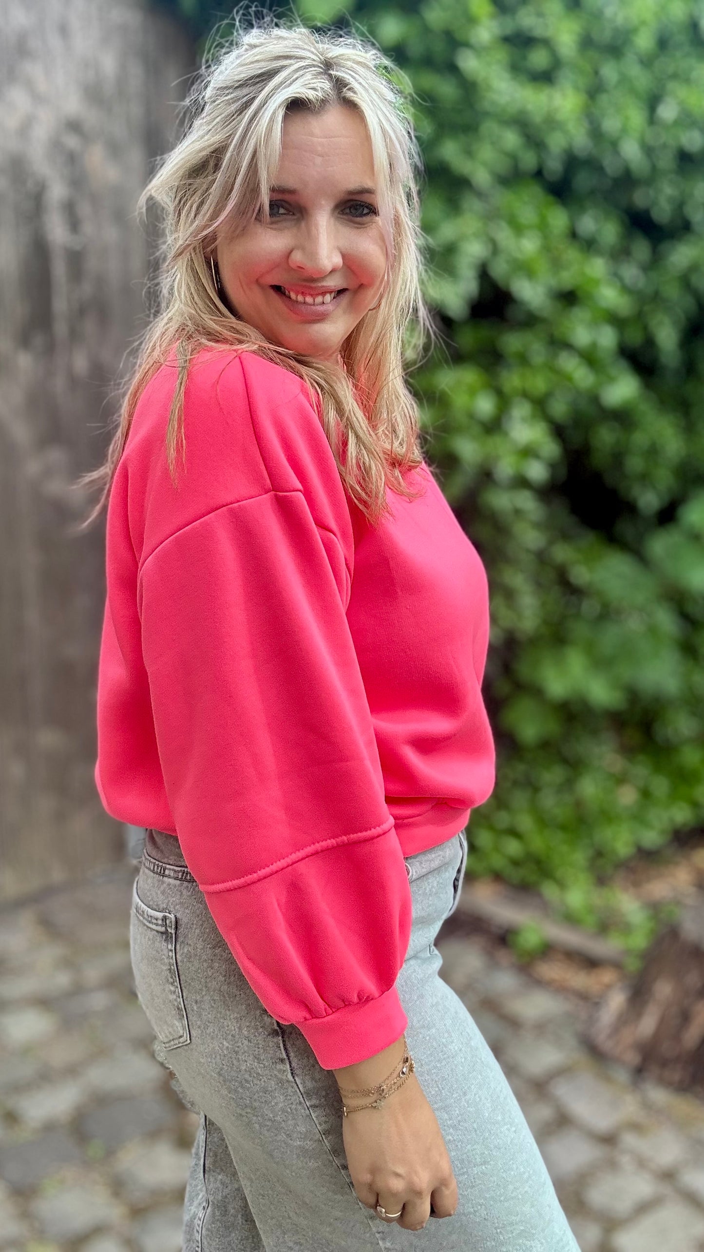 Leyla sweater neon roze