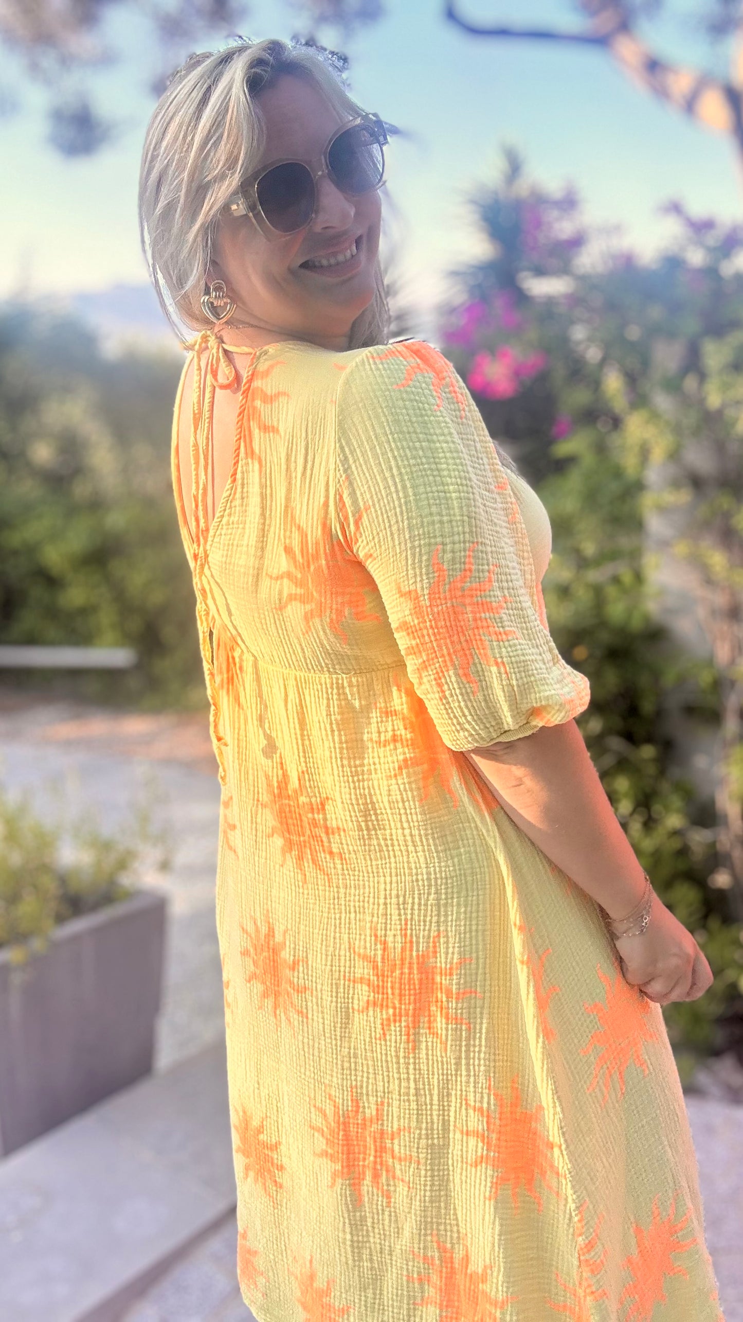Golden hour dress geel