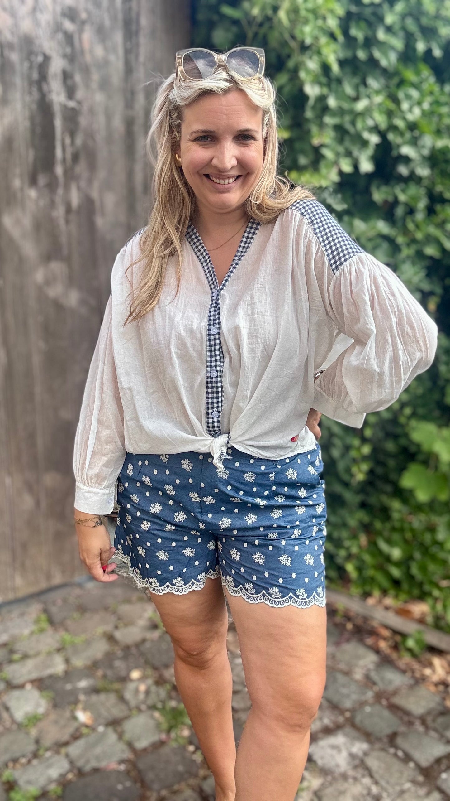 Blue shoulder breeze blouse