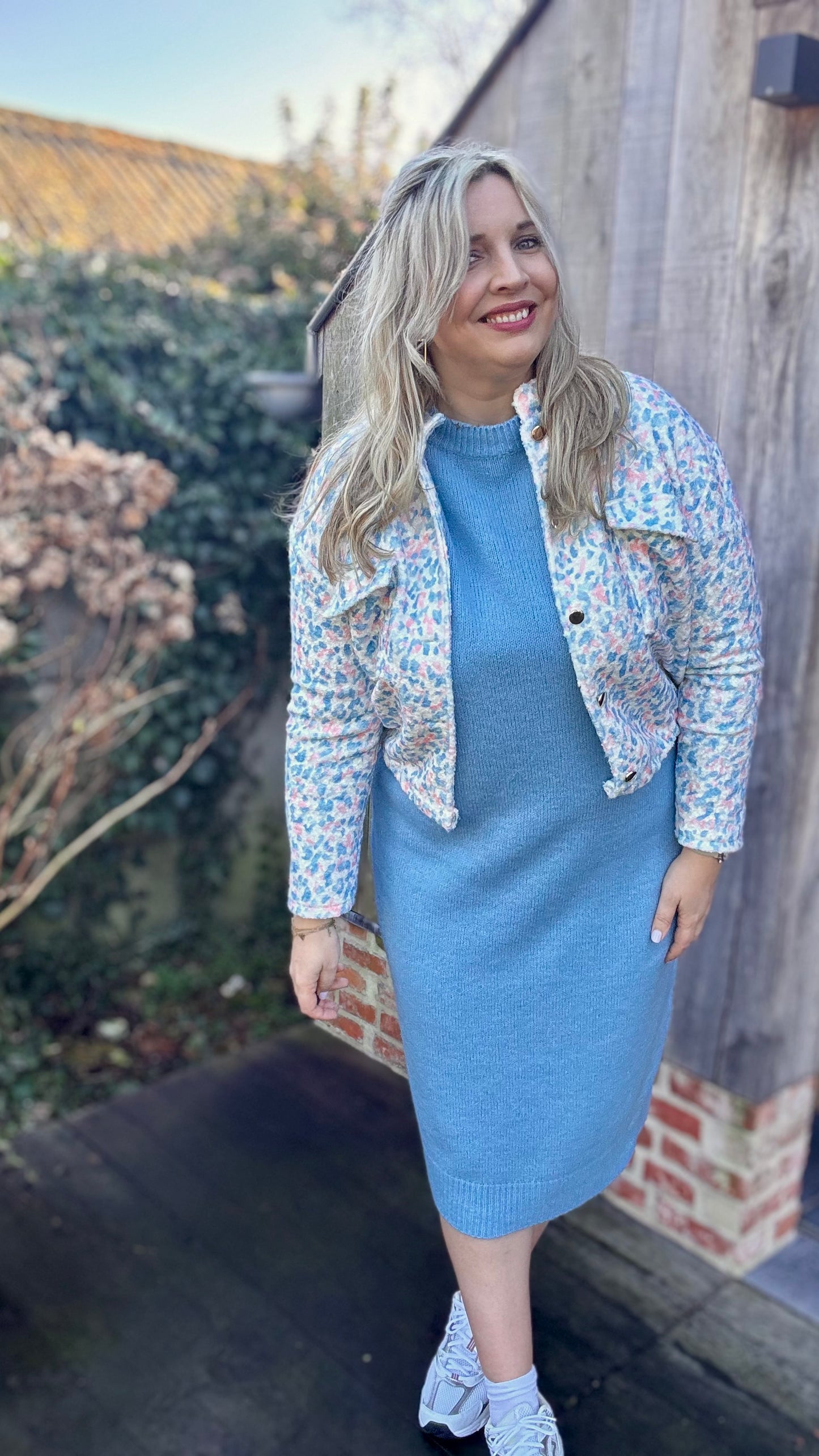 Vivid bomber blauw