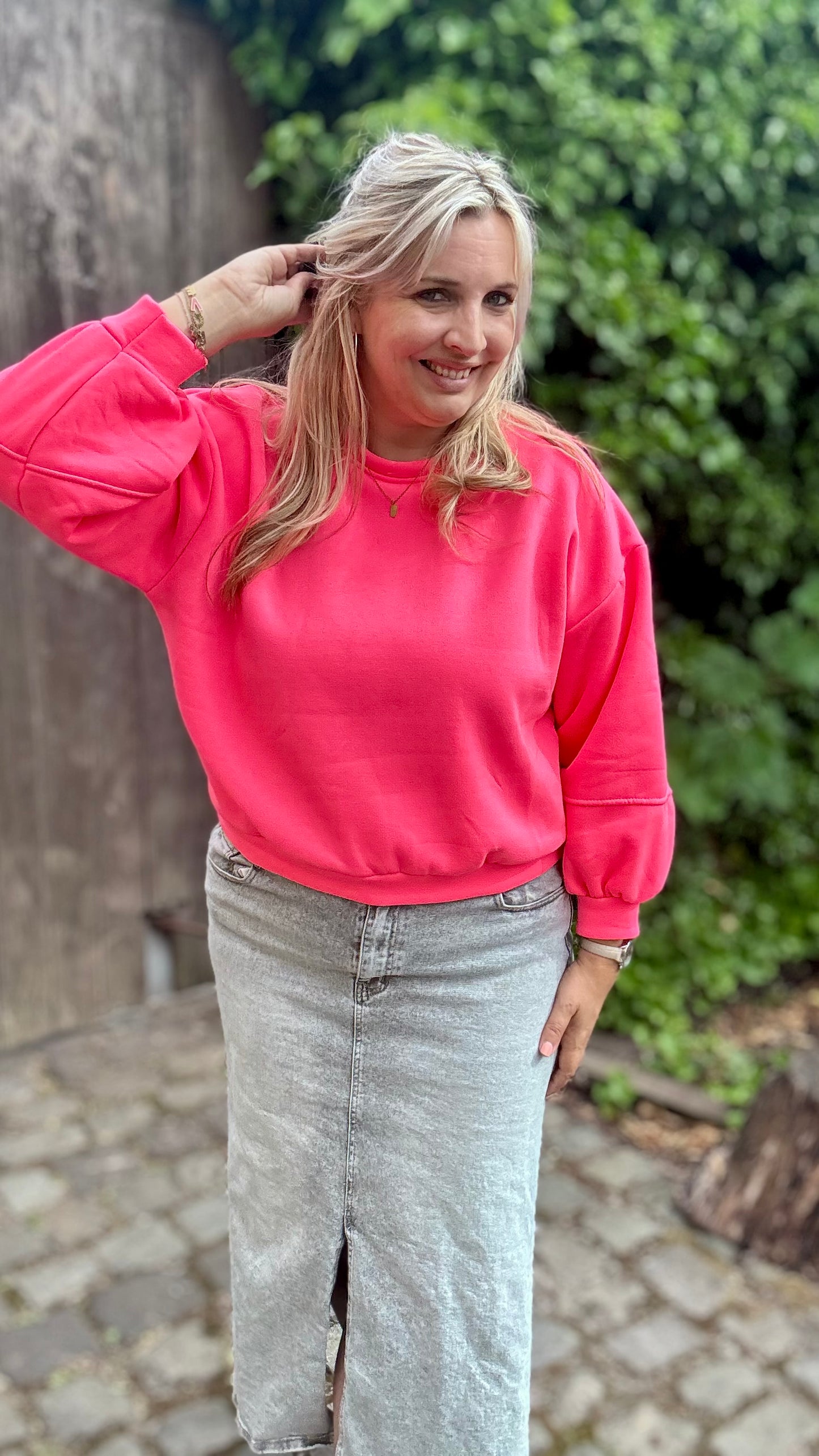 Leyla sweater neon roze