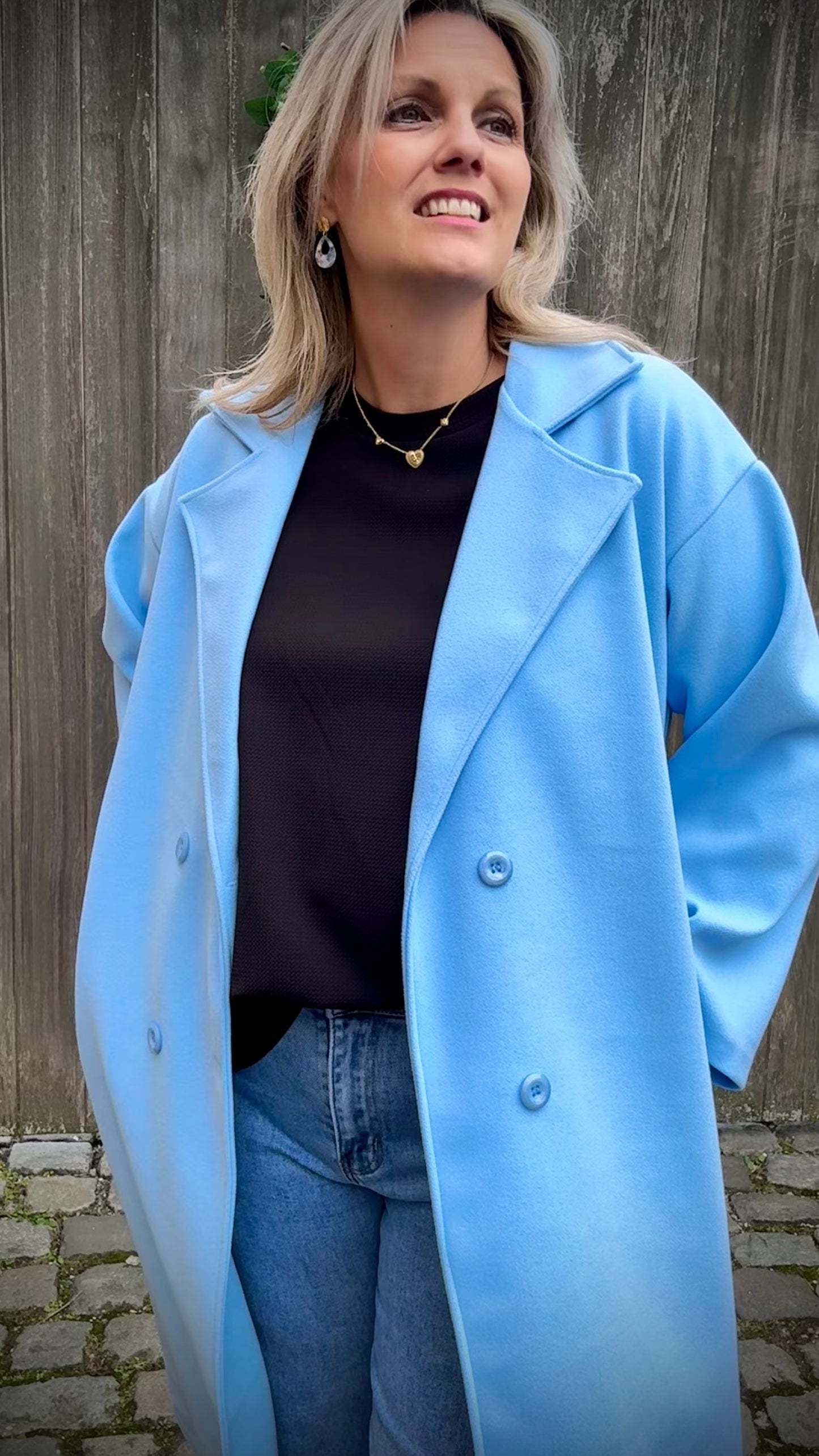 Pastel power mantel blauw