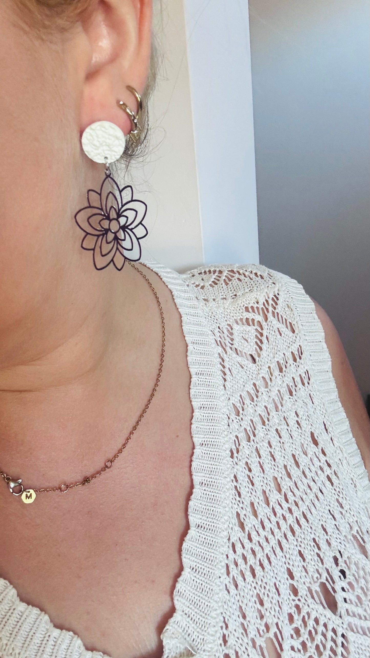 Silver flower oorbellen