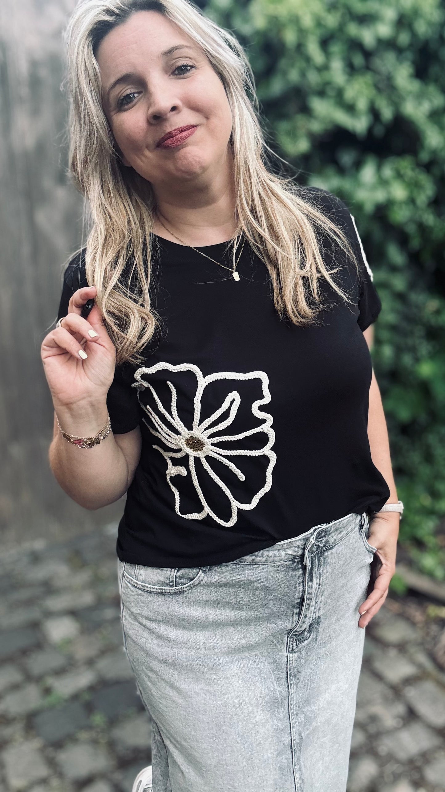 Flora T-shirt