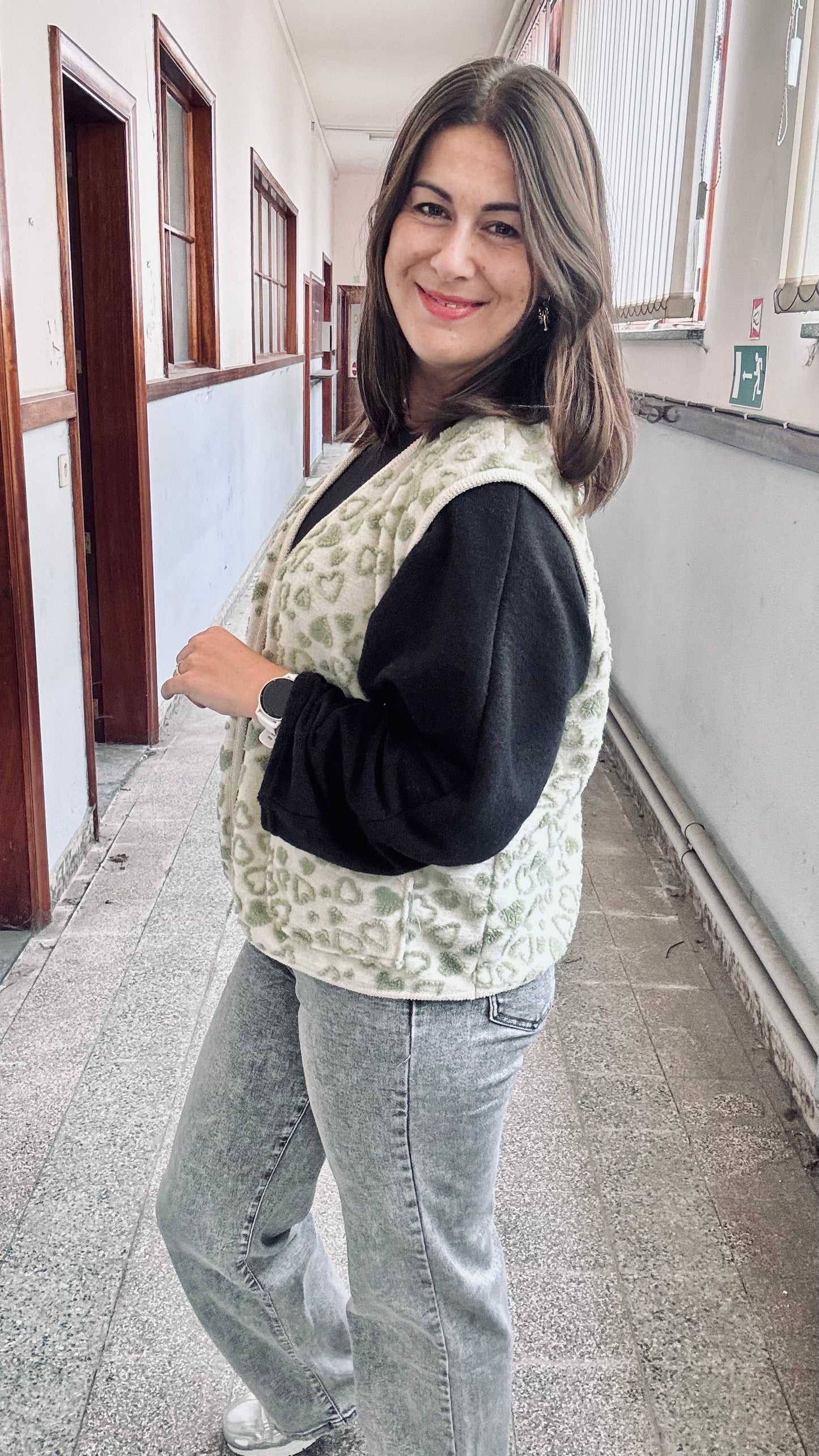 Cute heart gilet