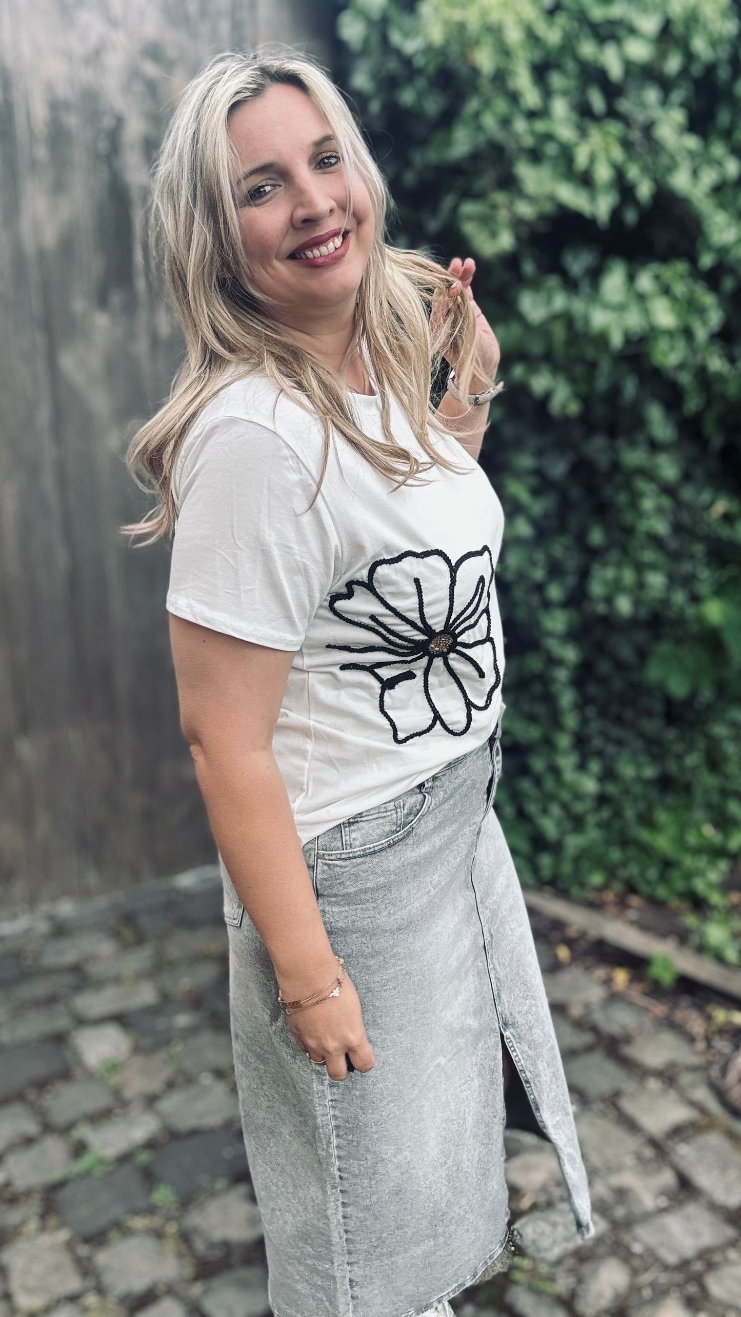 Flora T-shirt