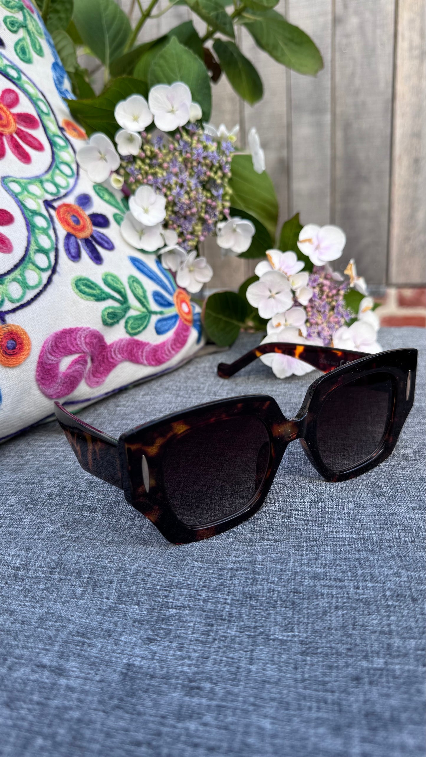 Minted vision zonnebril