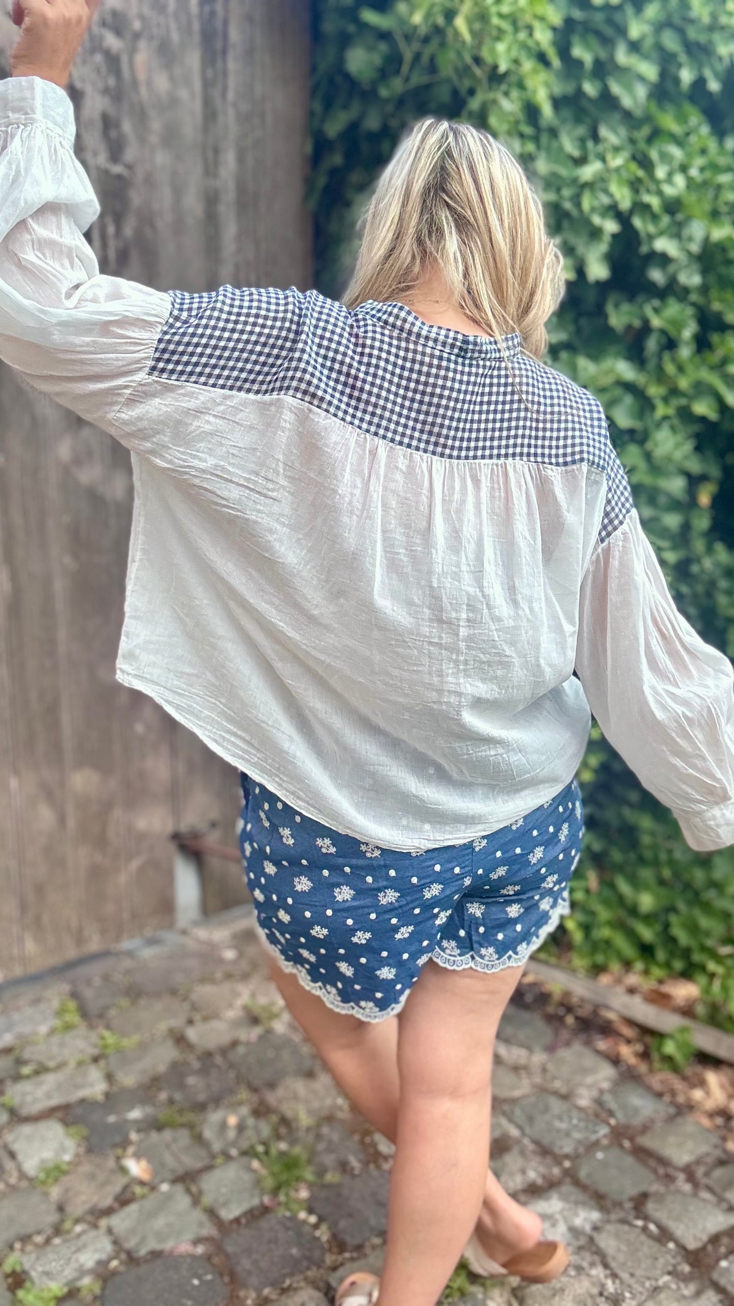 Blue shoulder breeze blouse