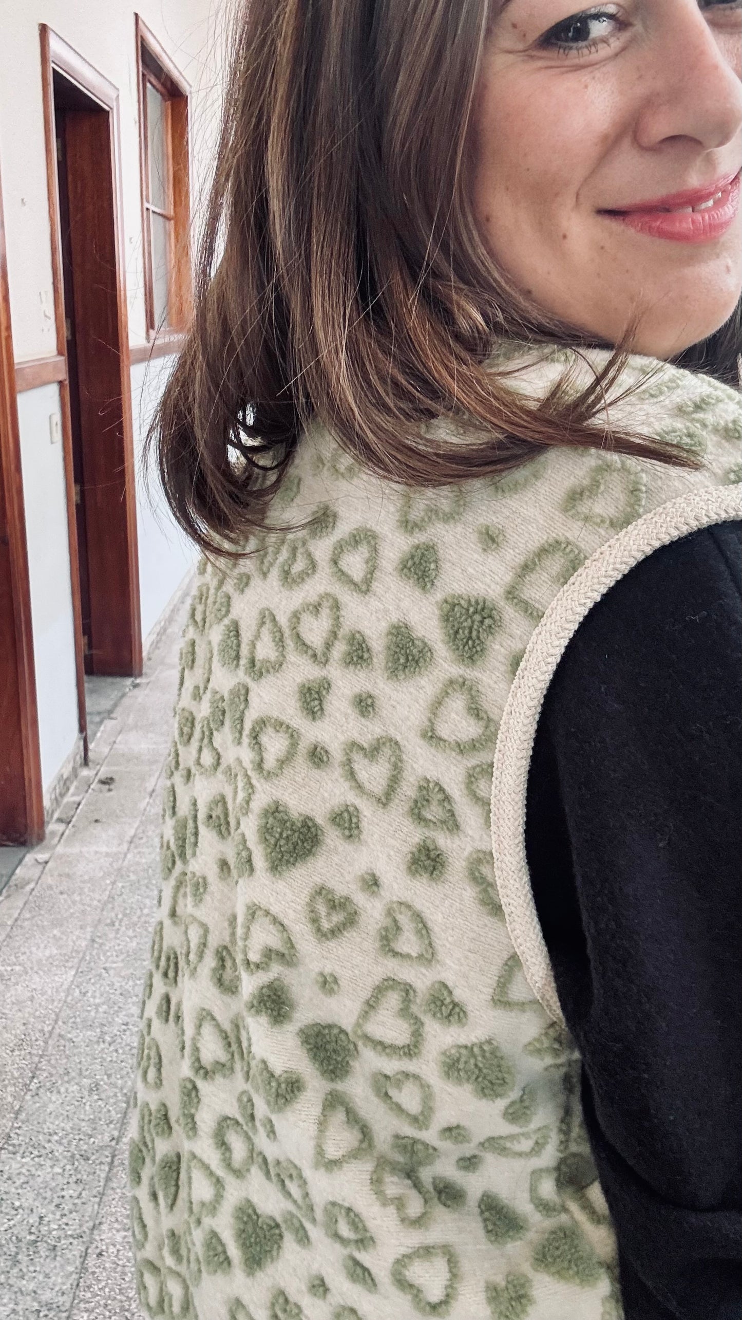 Cute heart gilet
