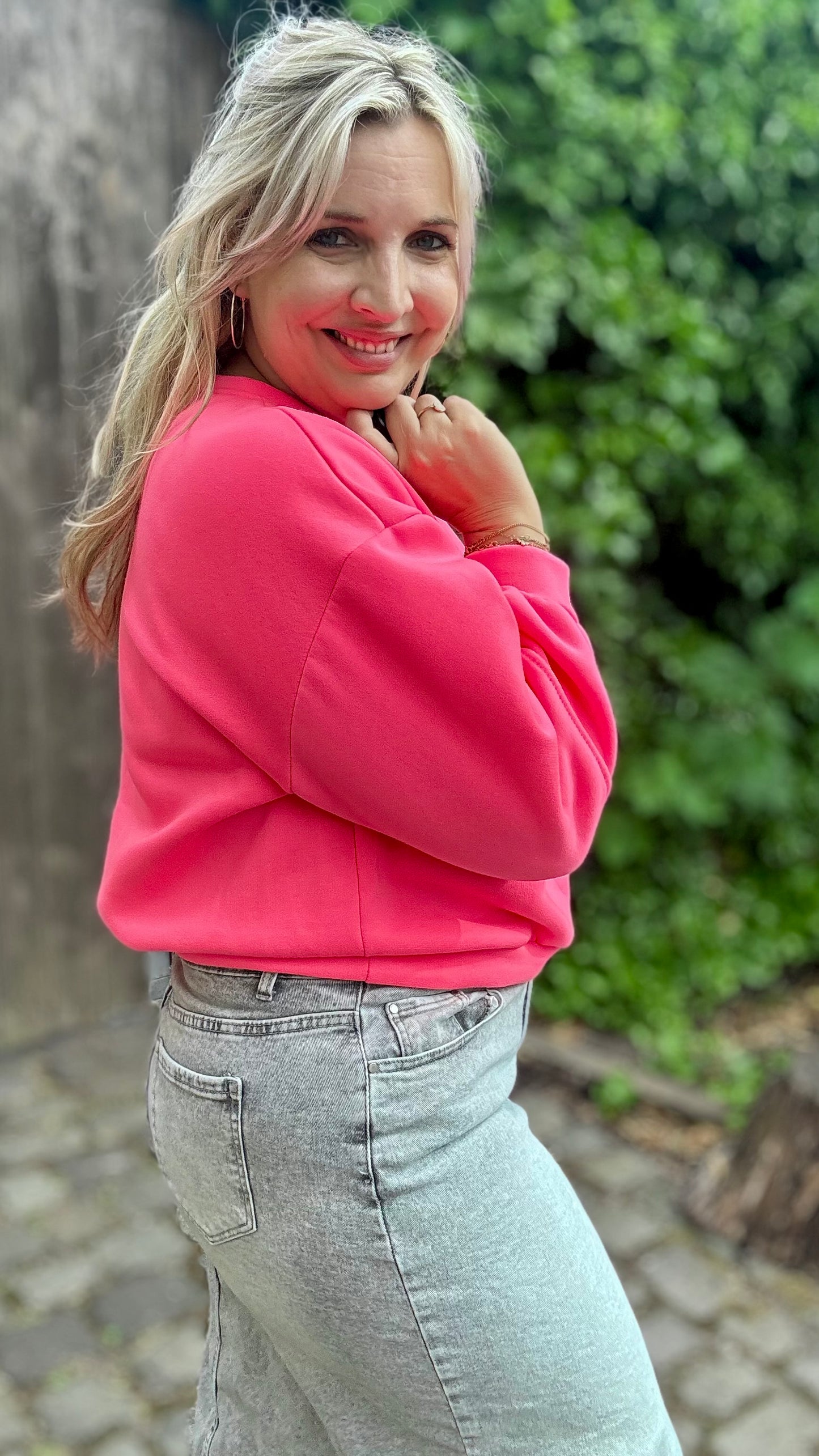Leyla sweater neon roze