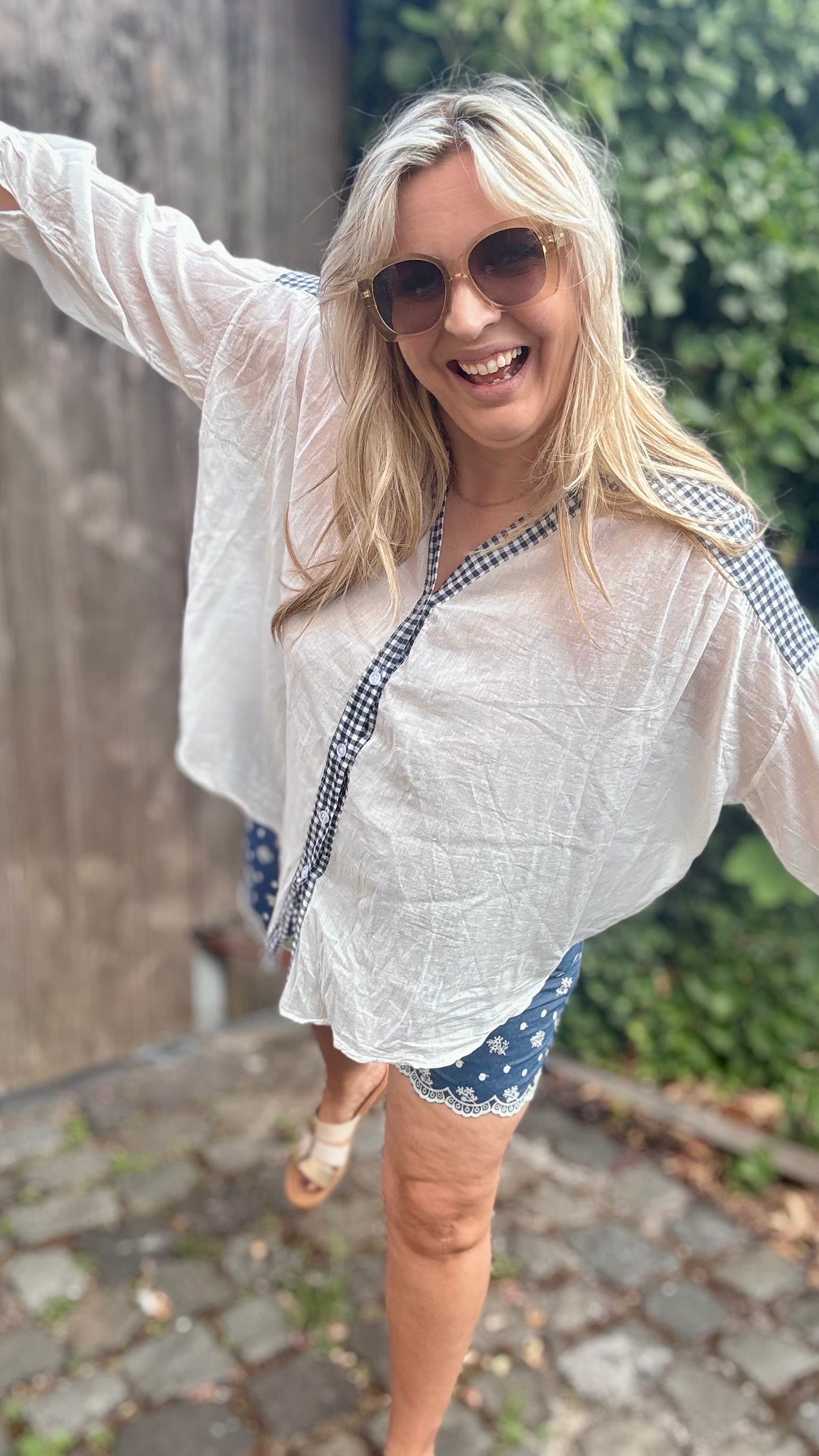 Blue shoulder breeze blouse