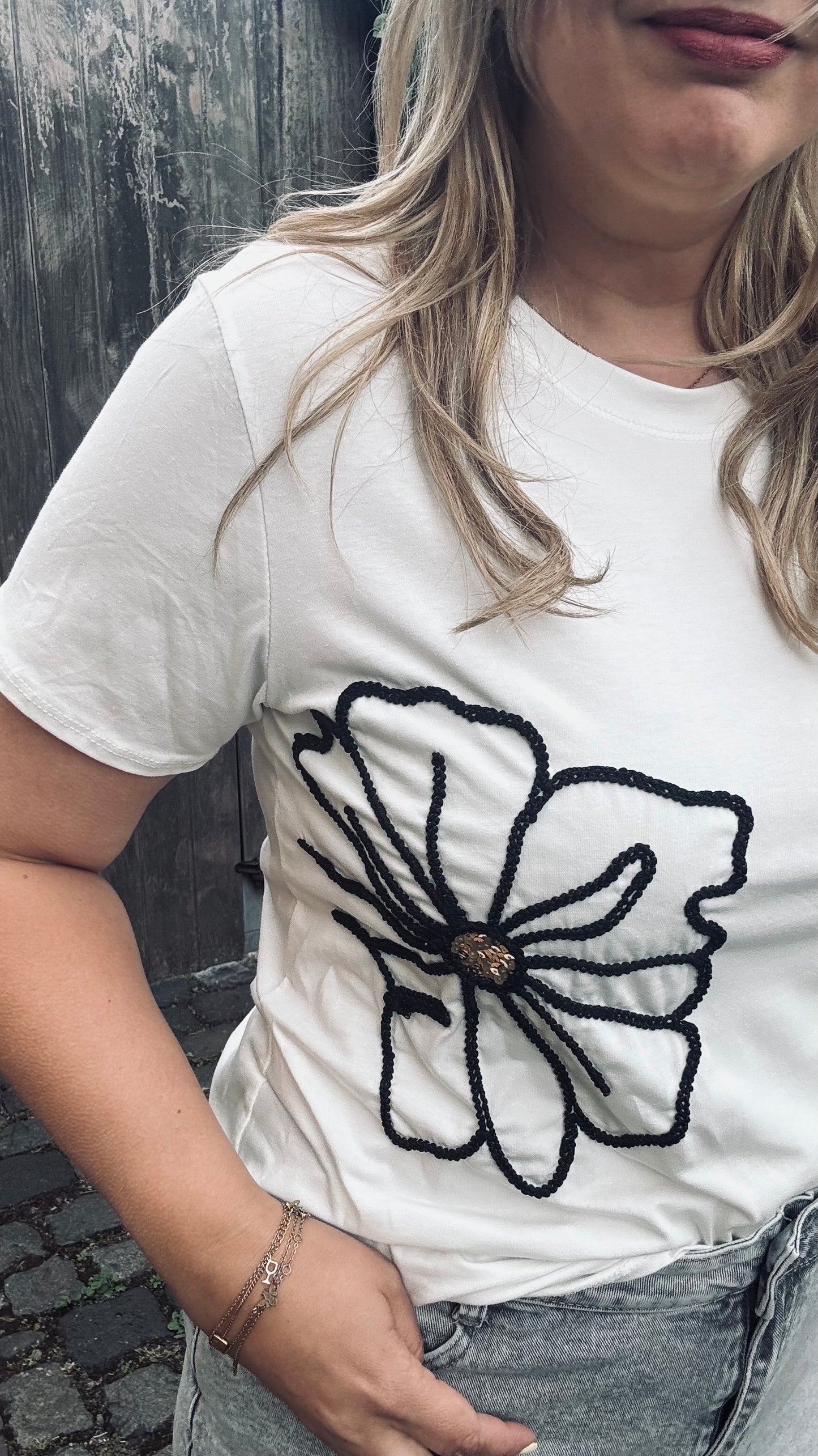 Flora T-shirt