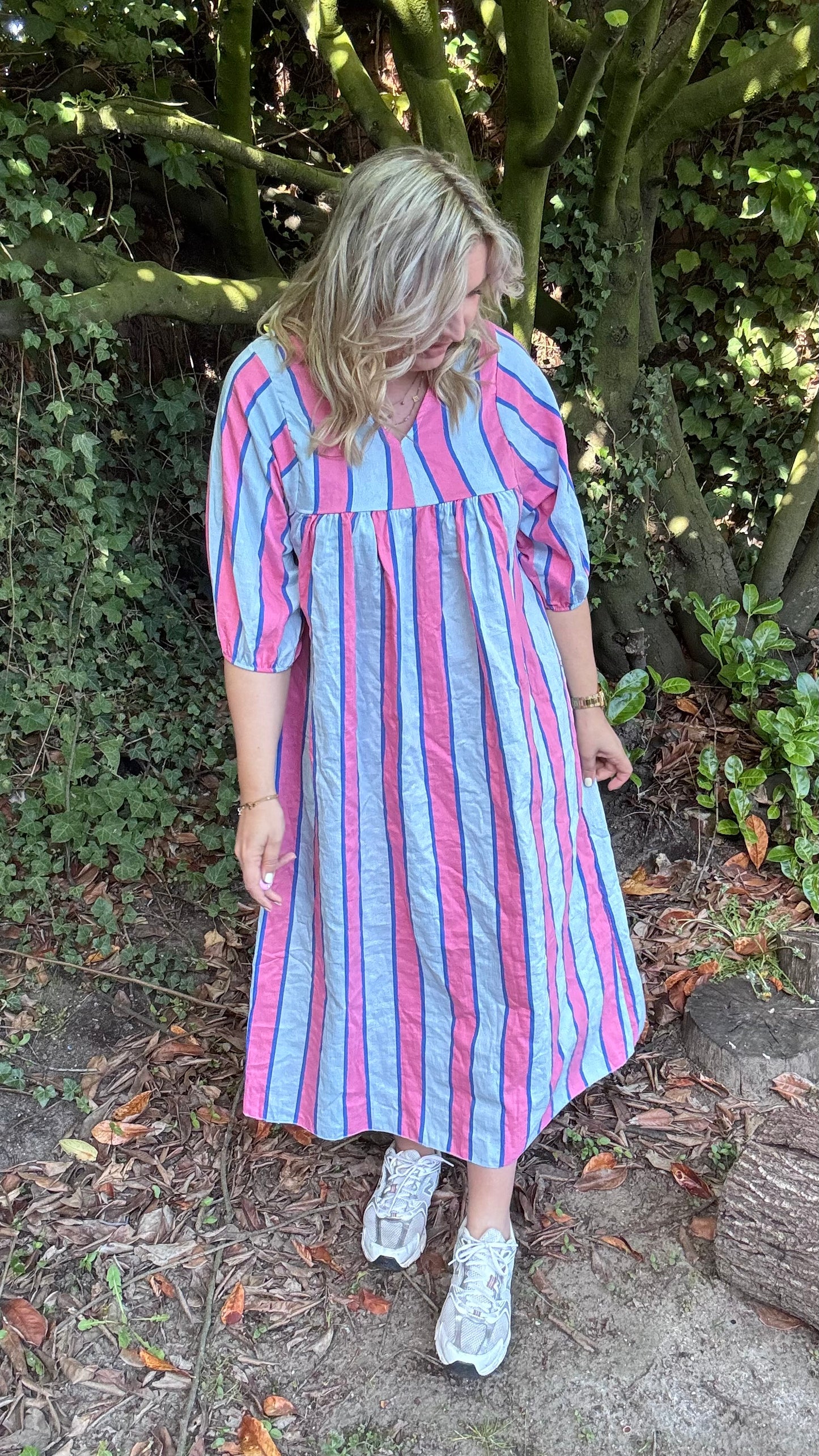 Neon stripes dress - blauw/roze