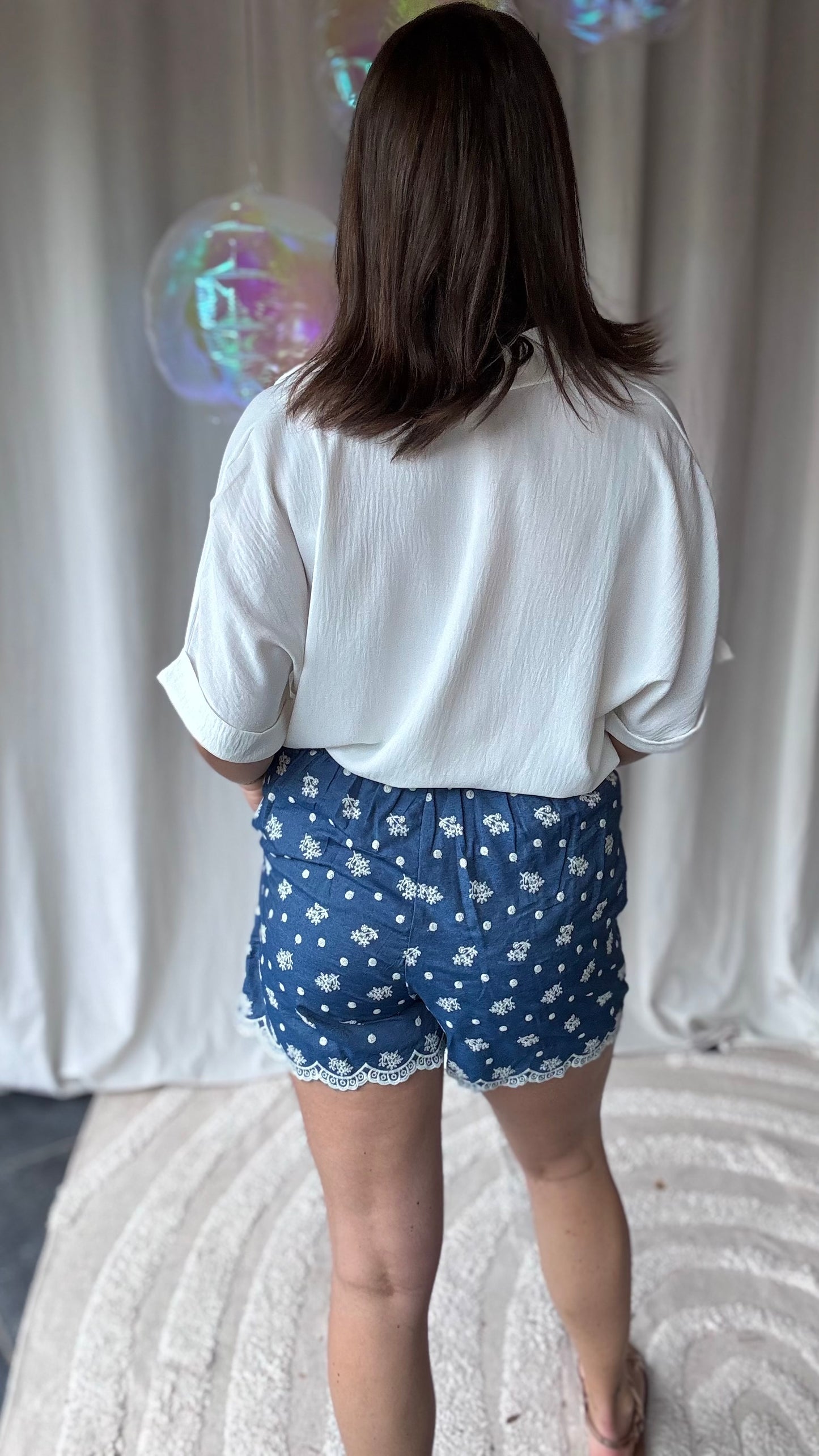 Breezy bloom short