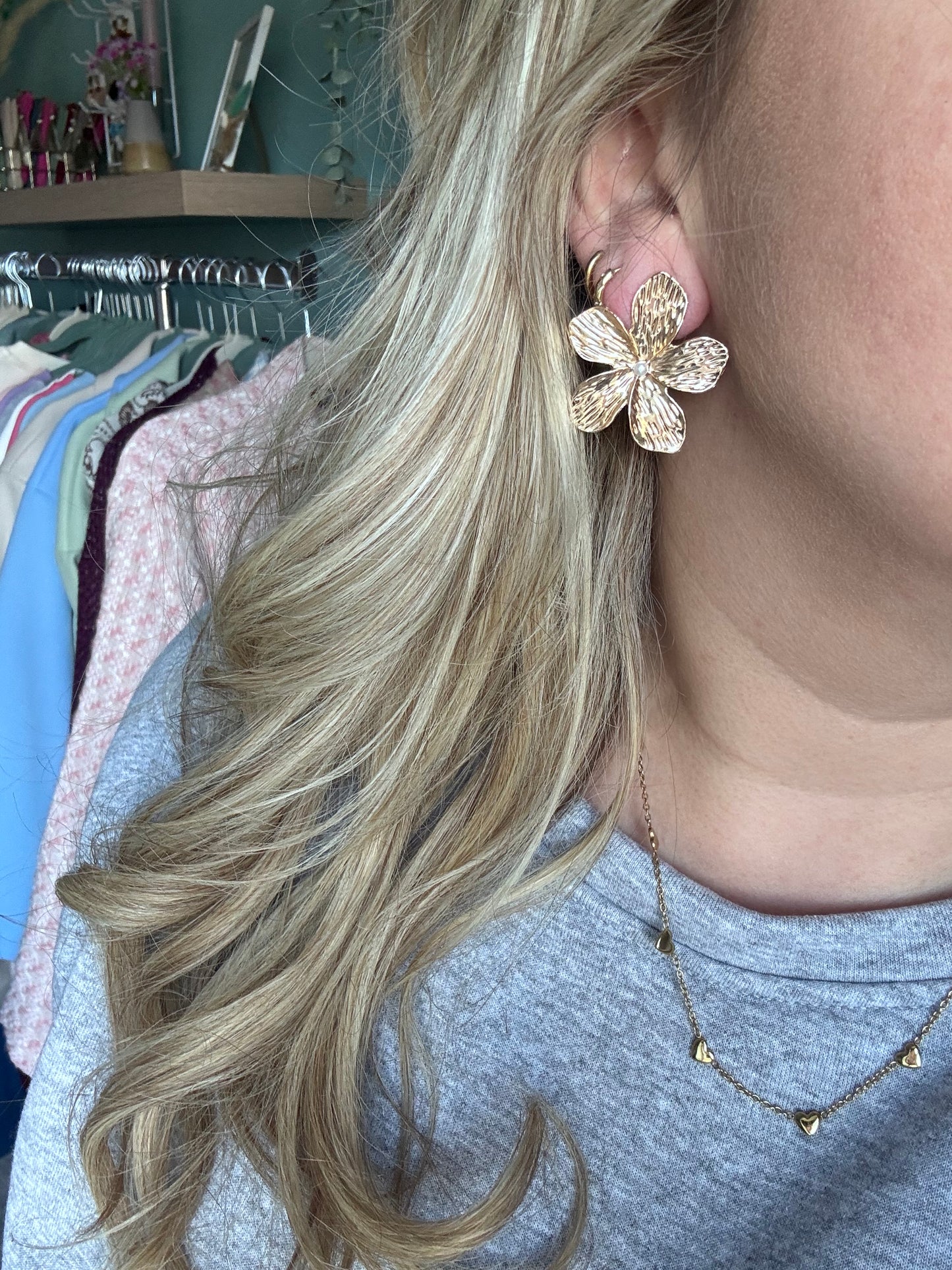 Pearl flower oorbellen