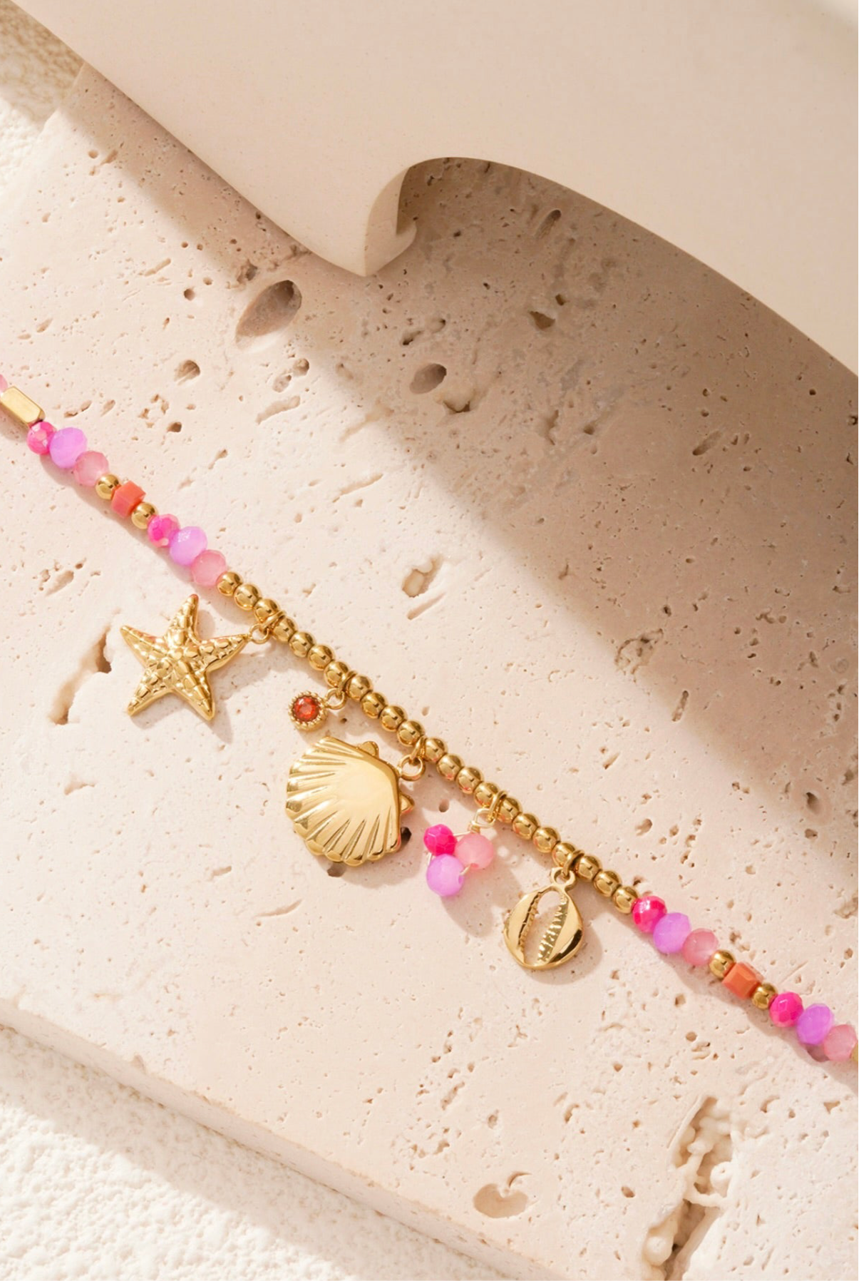 Queen of the sea ketting