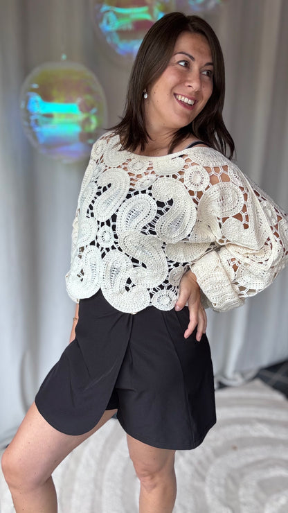 Elva broderie top