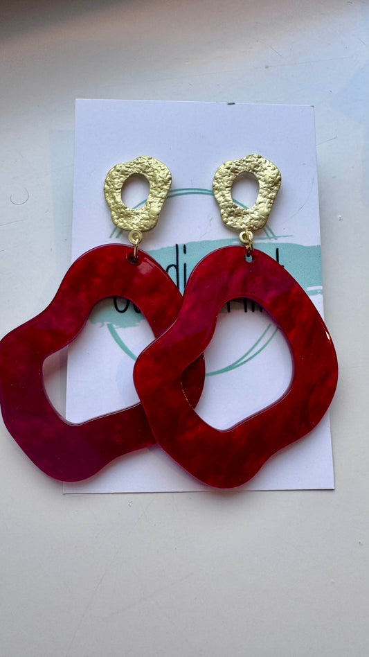 Zelfgemaakte oorbellen rood