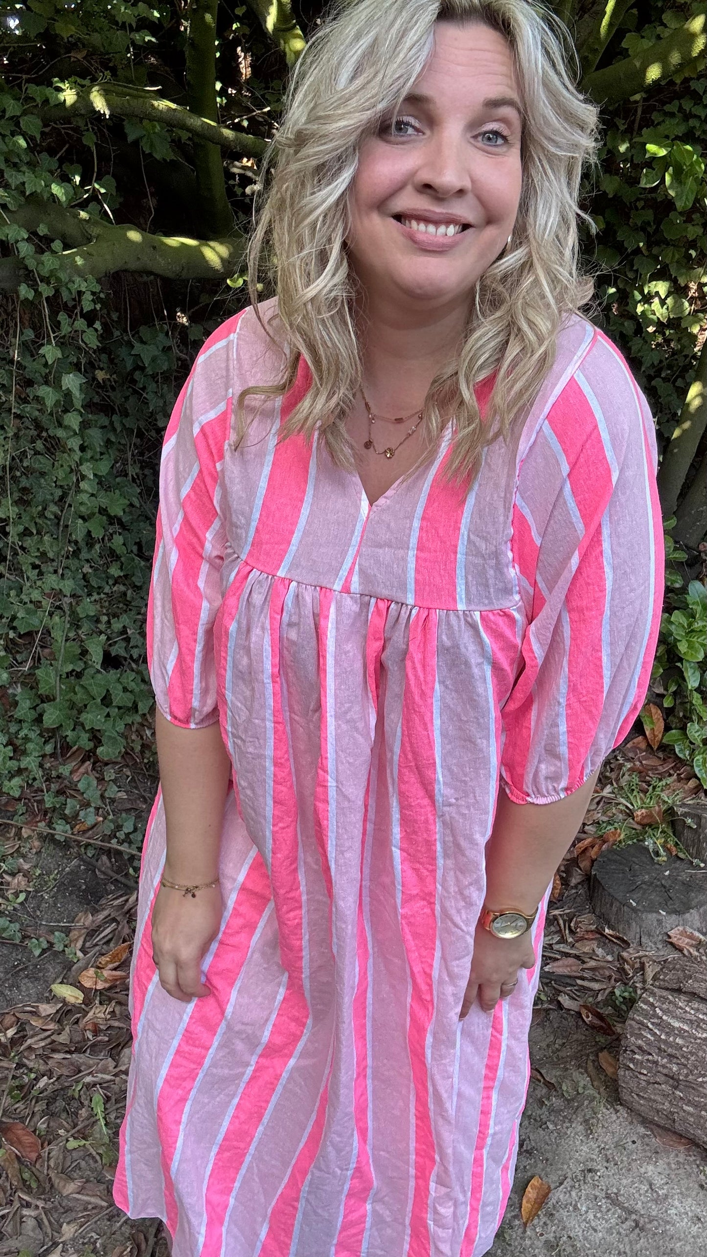 Neon stripes dress - fuchsia