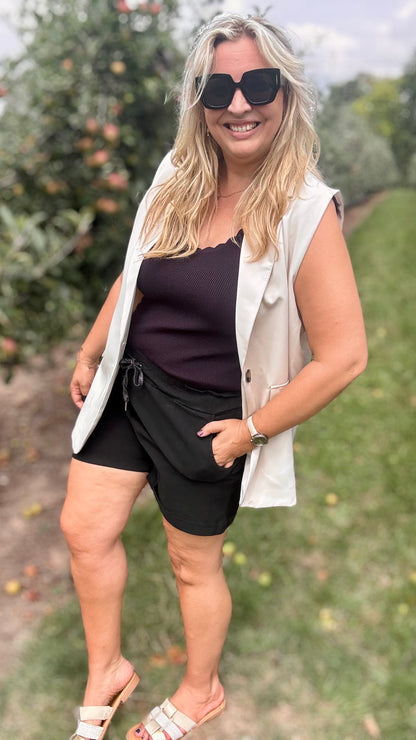 Meggie short - zwart