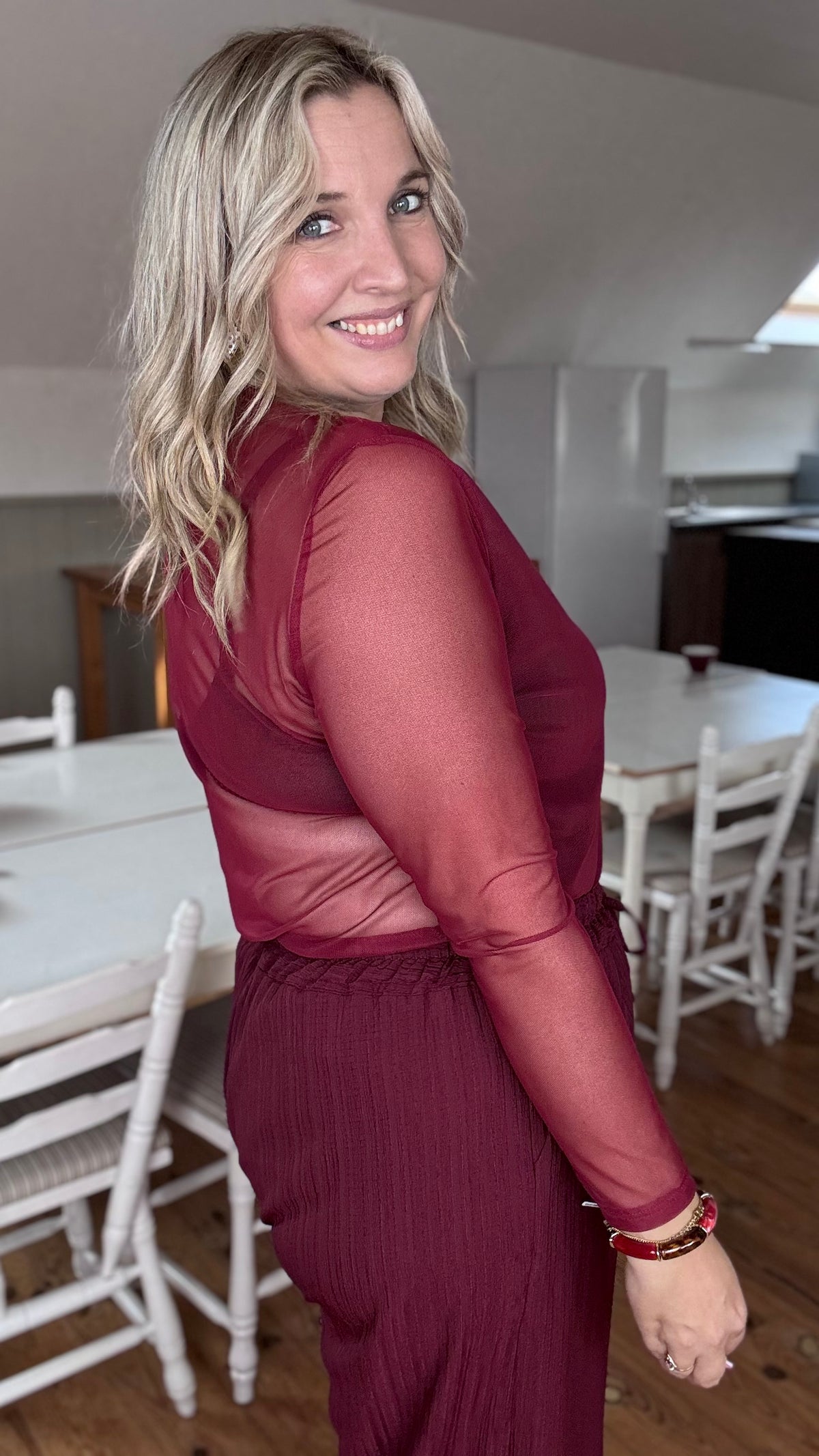 Elle mesh top - Wijnrood