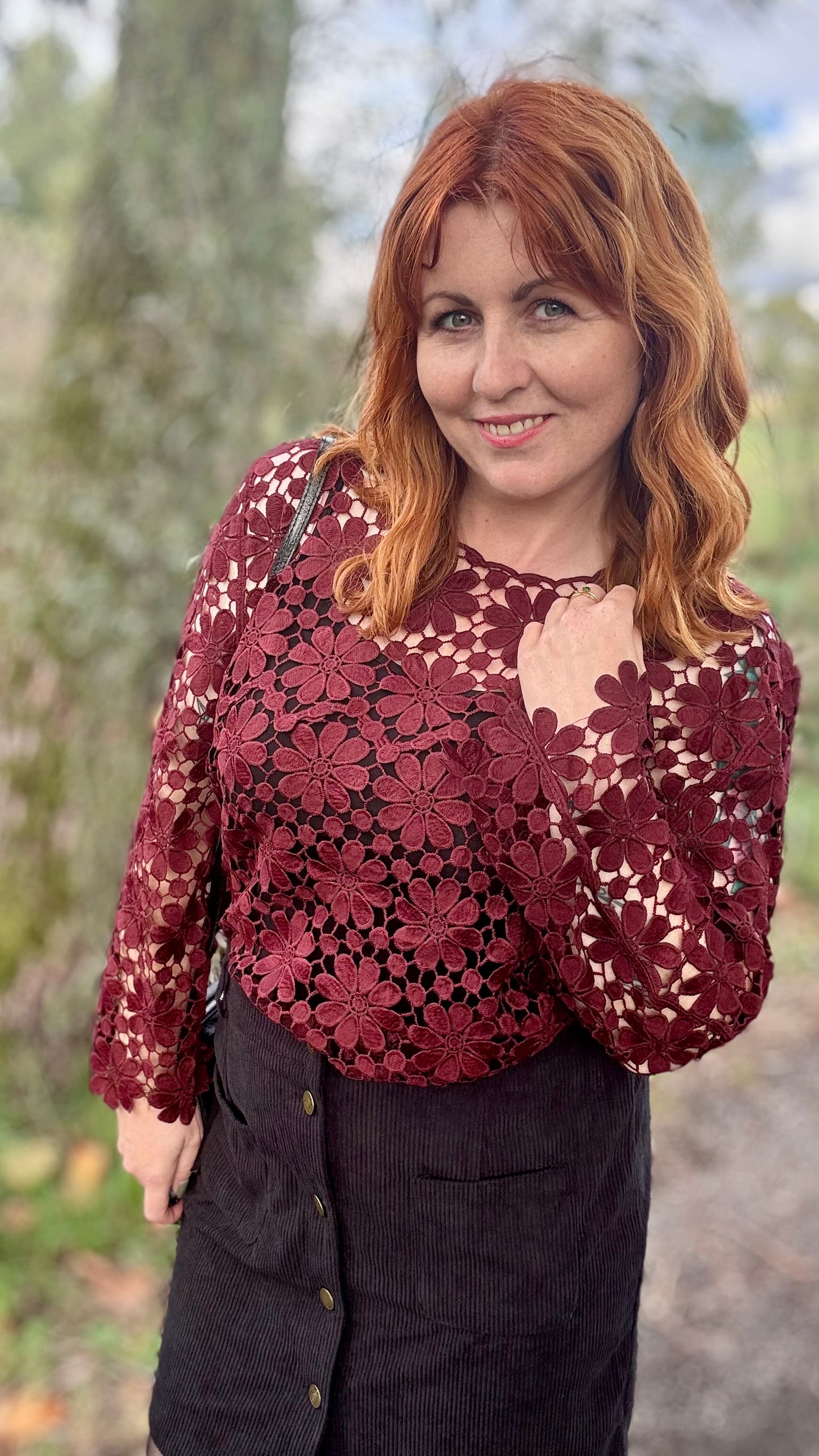 Delicate blouse - bordeaux