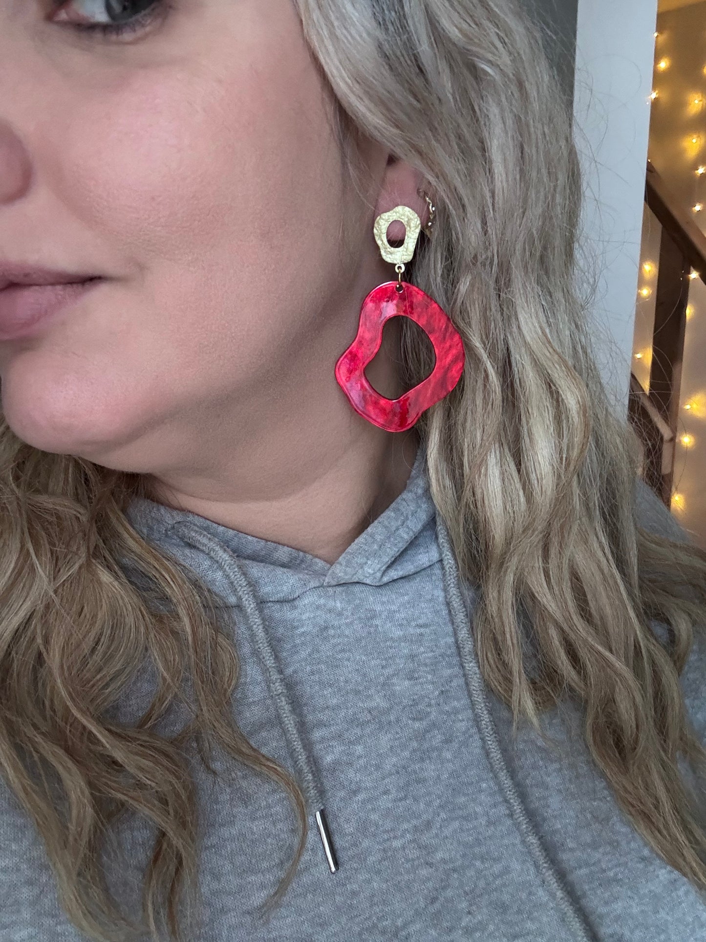 Zelfgemaakte oorbellen rood
