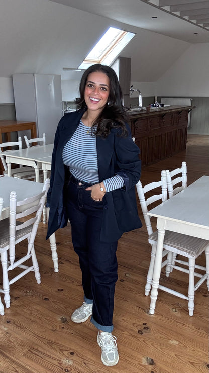Dark blue barrel jeans