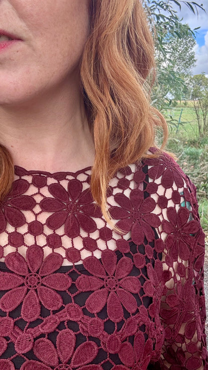 Delicate blouse - bordeaux