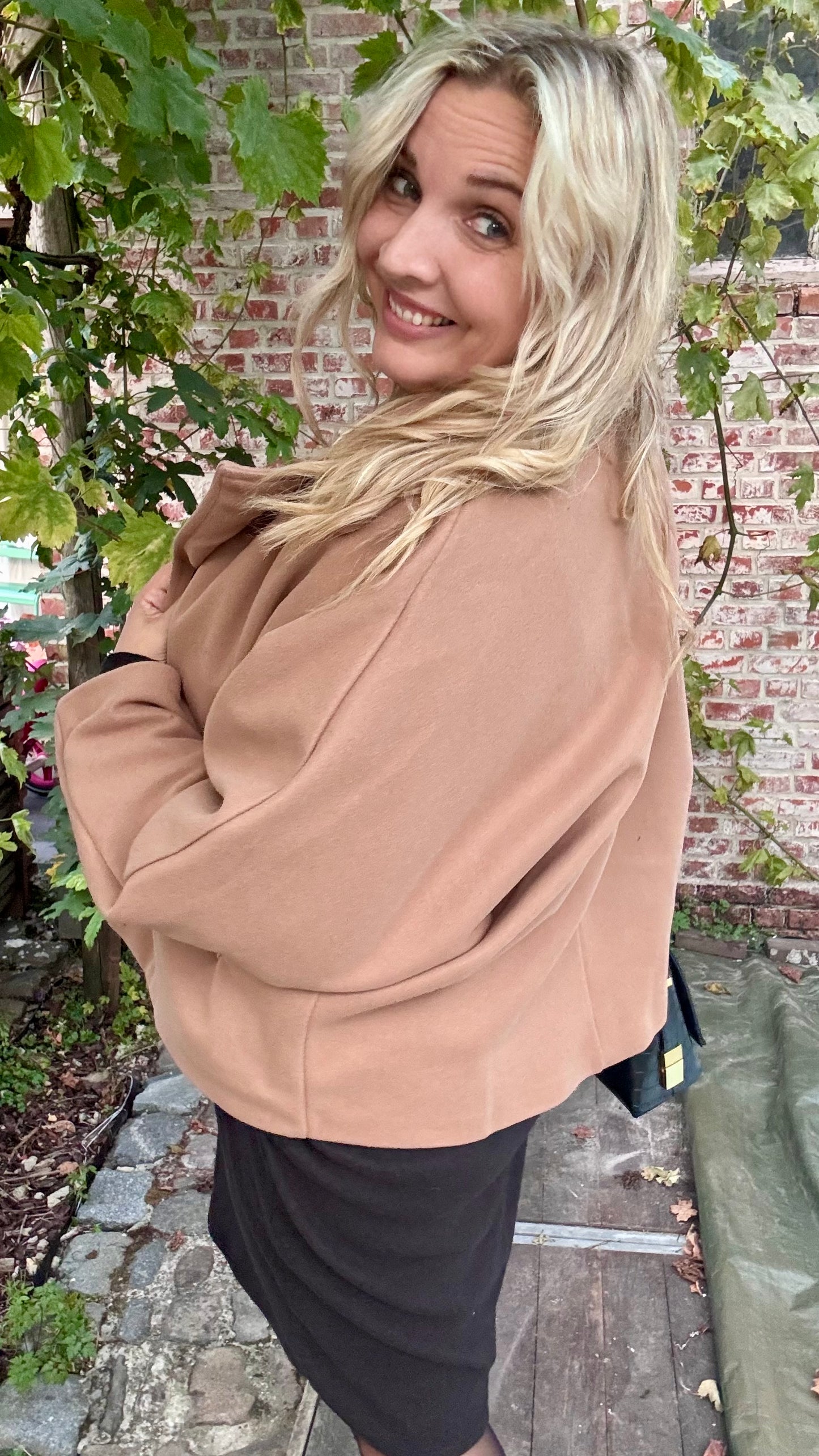 Vicky Mantel - Beige