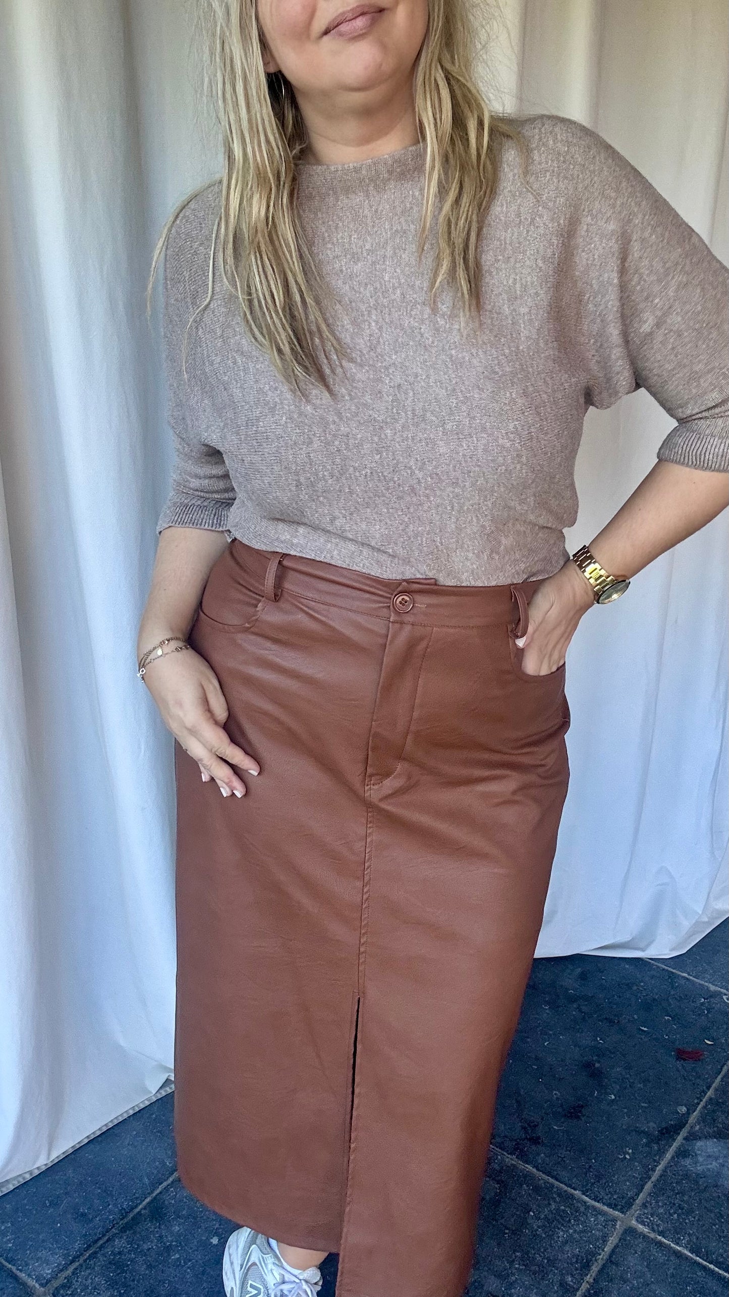Curvy leather rok- Cognac