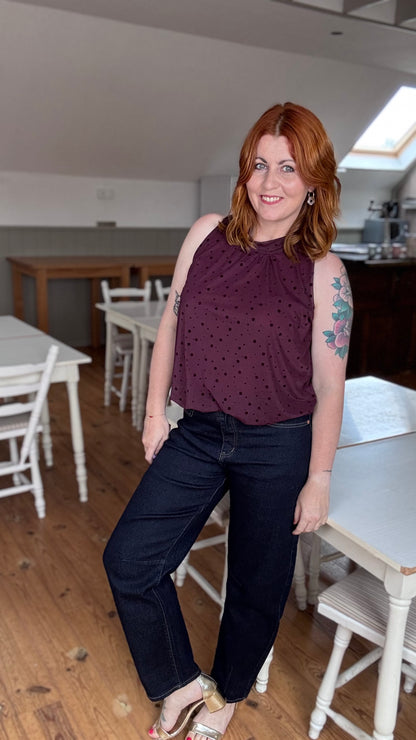 Dark blue barrel jeans