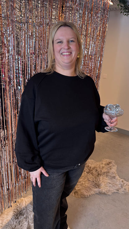 Relaxed curve sweater - Zwart