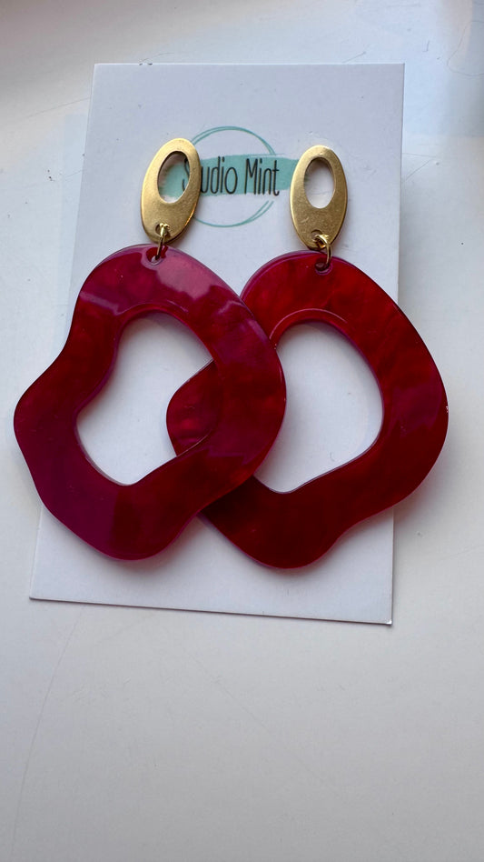 Zelfgemaakte oorbellen rood oval