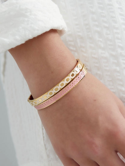 Bangle bracelet