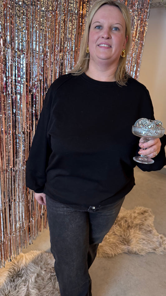 Relaxed curve sweater - Zwart