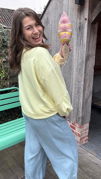 Sweater Crème de la crème - geel