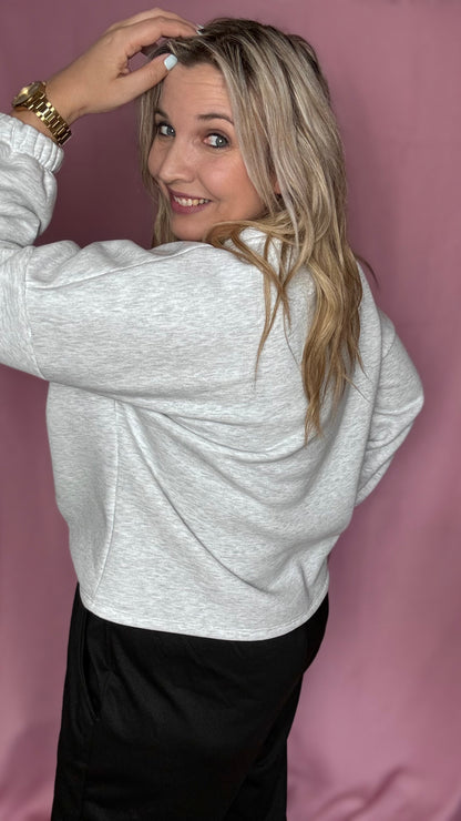 After ski sweater - rode letters