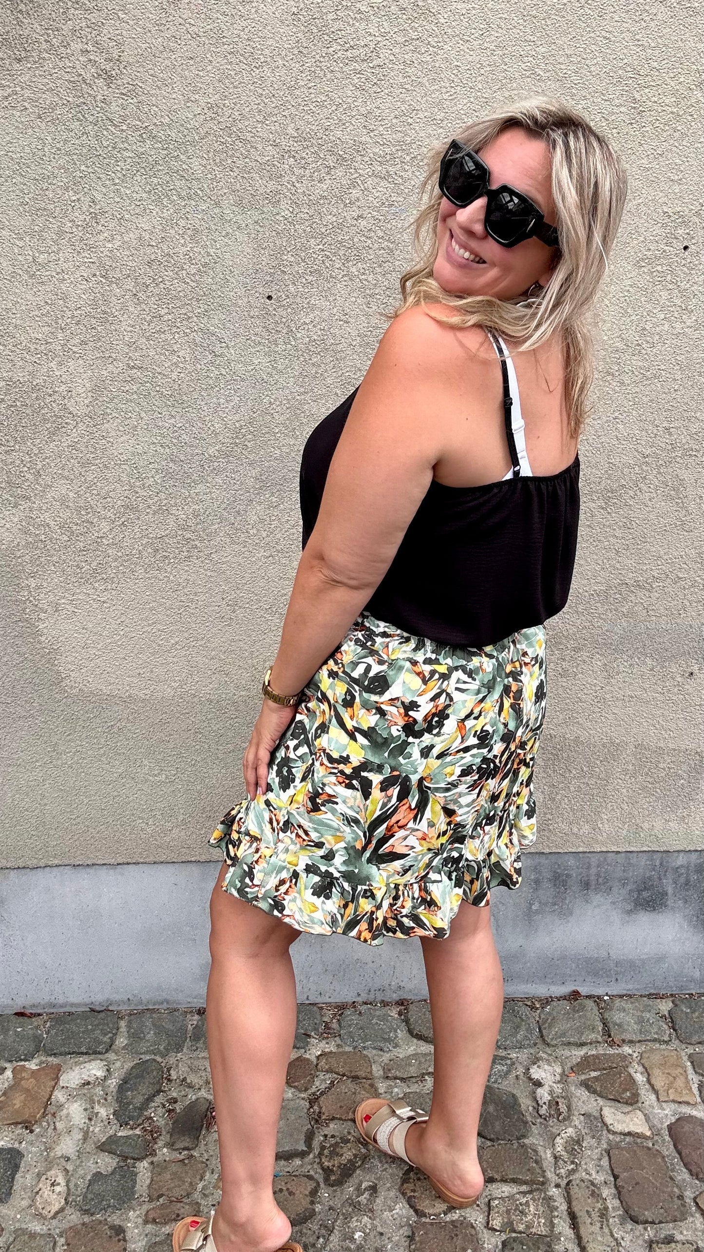Amira Skort - Kaki