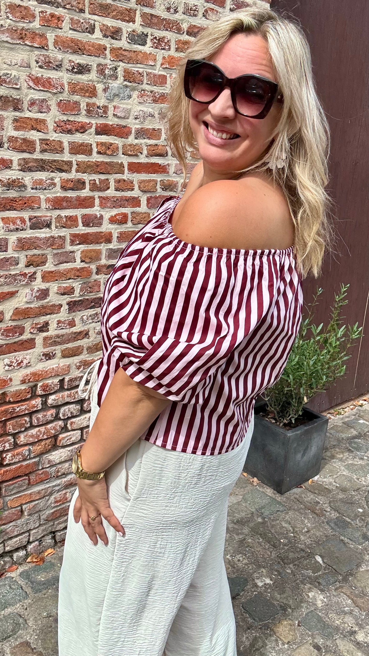 Off shoulder stripes blouse