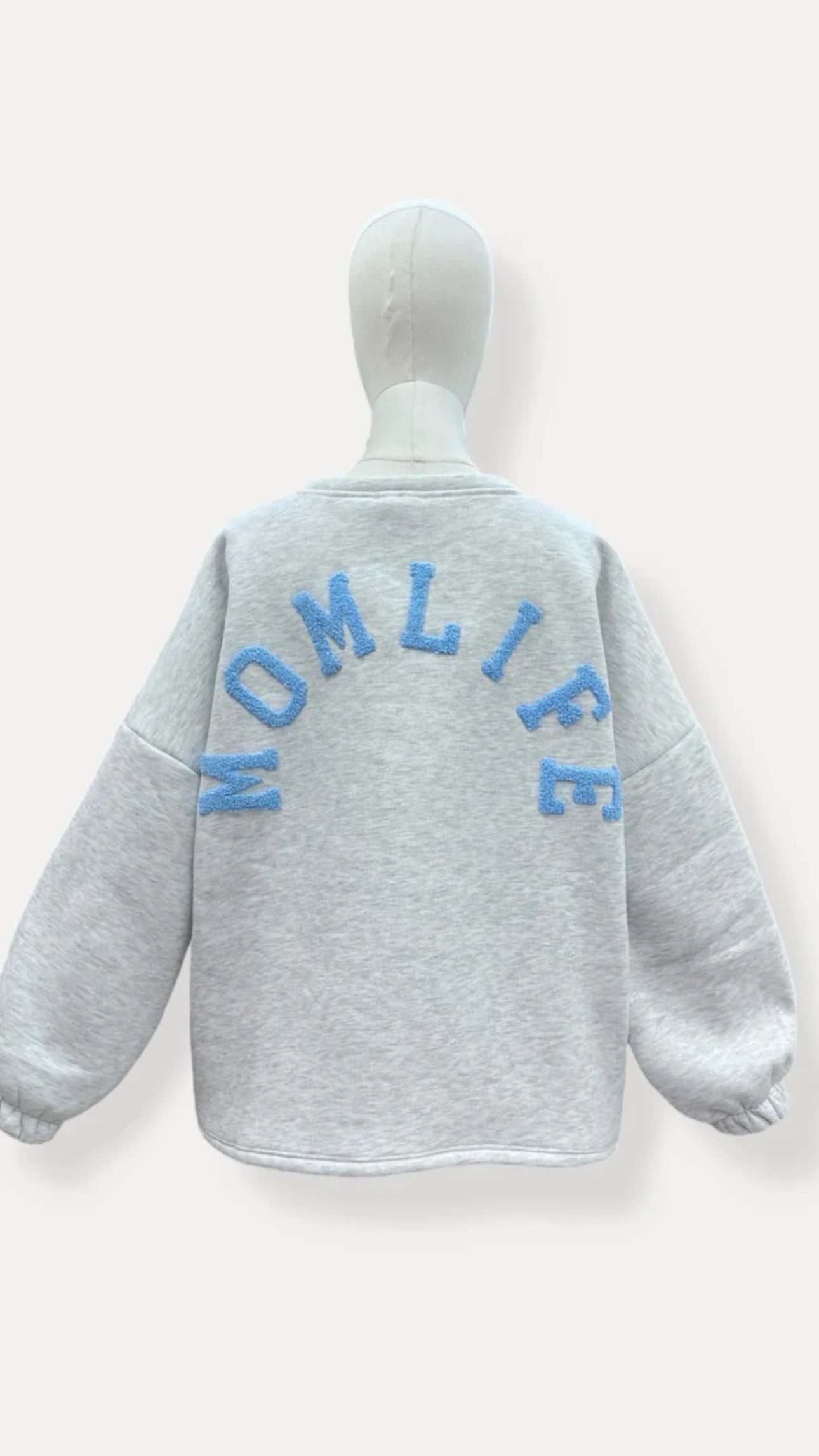 Momlife sweater - lichtblauw