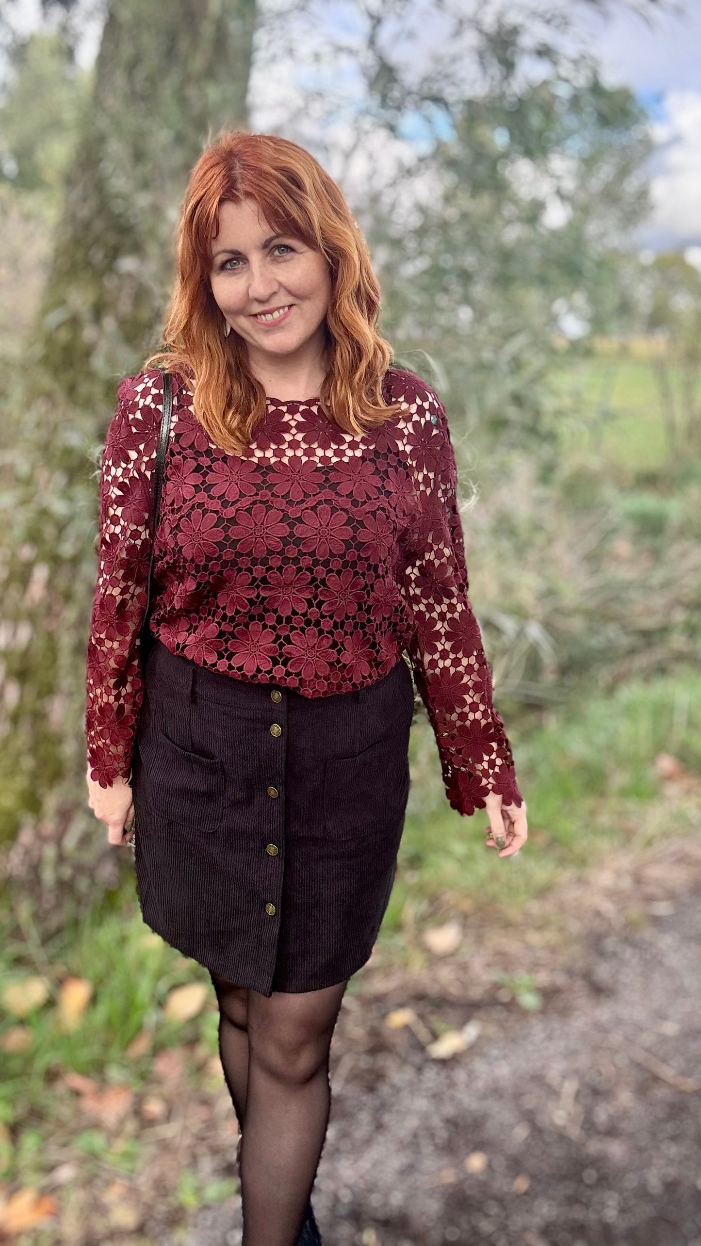 Delicate blouse - bordeaux