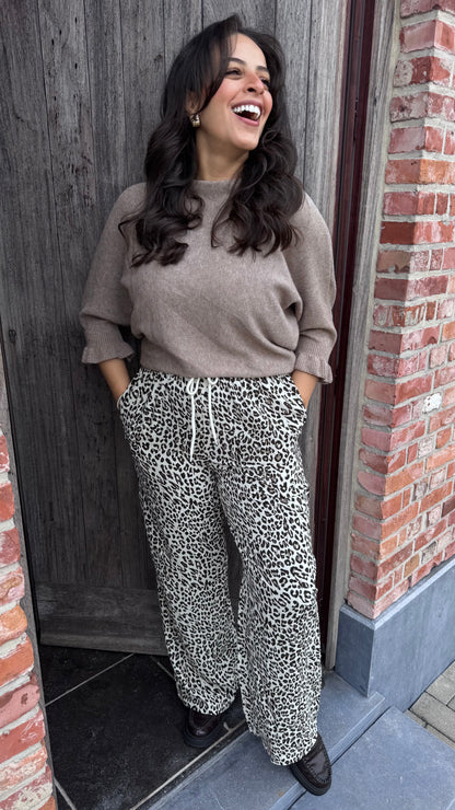 Leopard chill broek