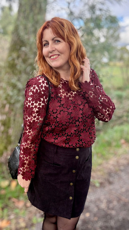 Delicate blouse - bordeaux