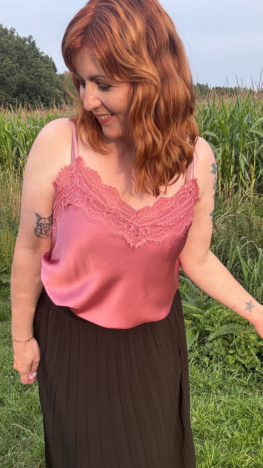 Elegant Edge Top - plum