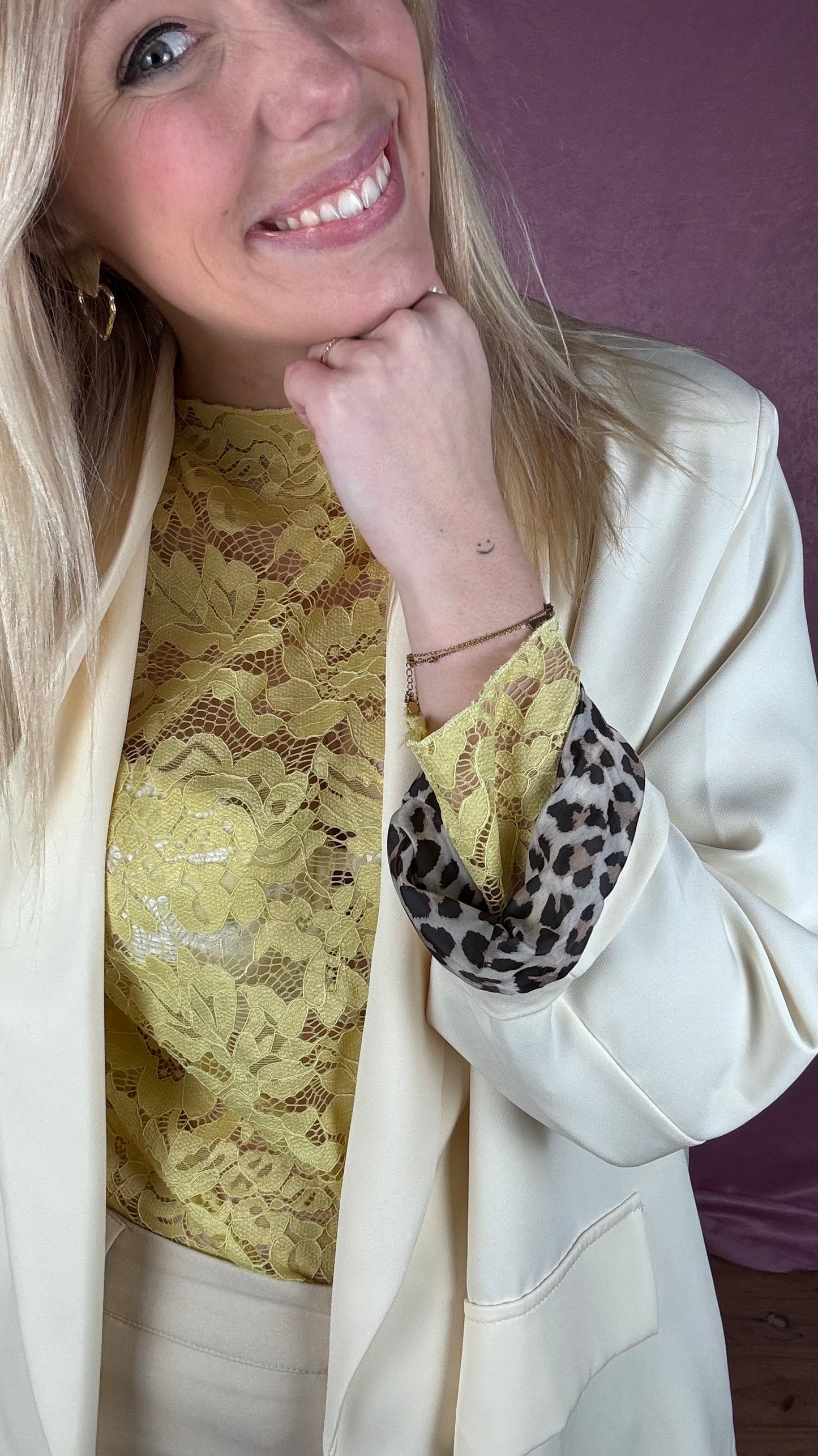 Fleur lace blouse - Pastelgeel