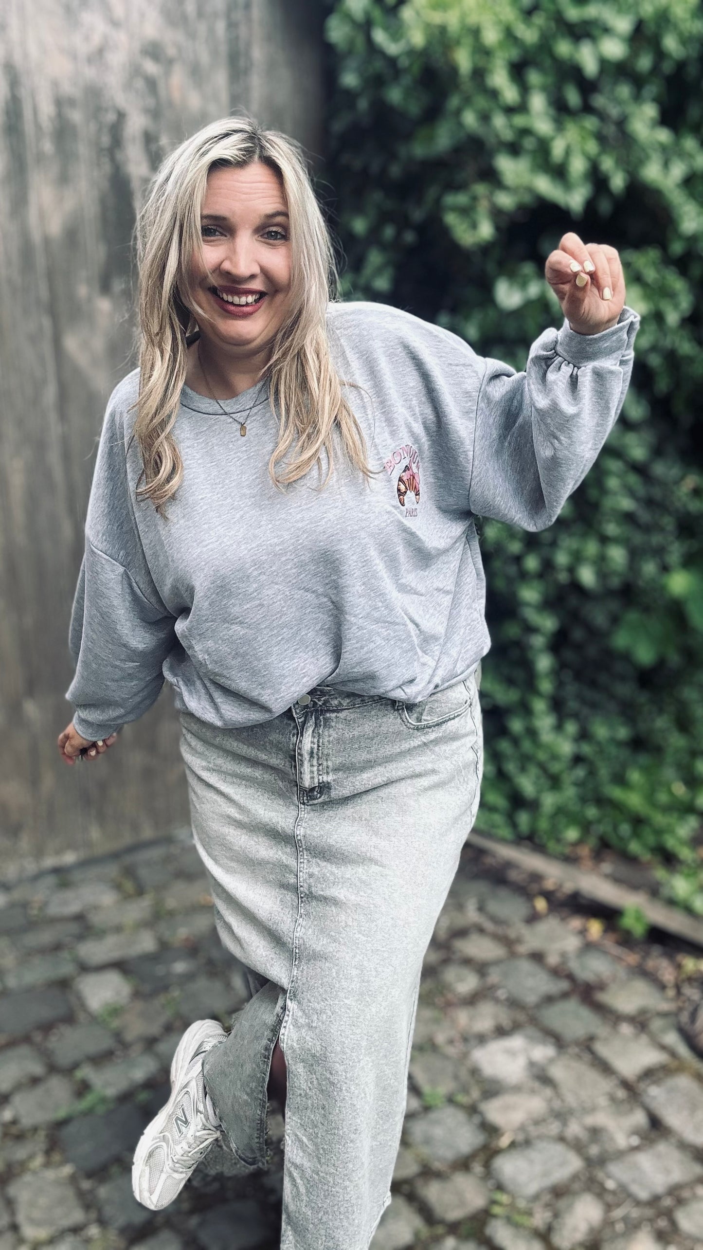 Croissant sweater grijs